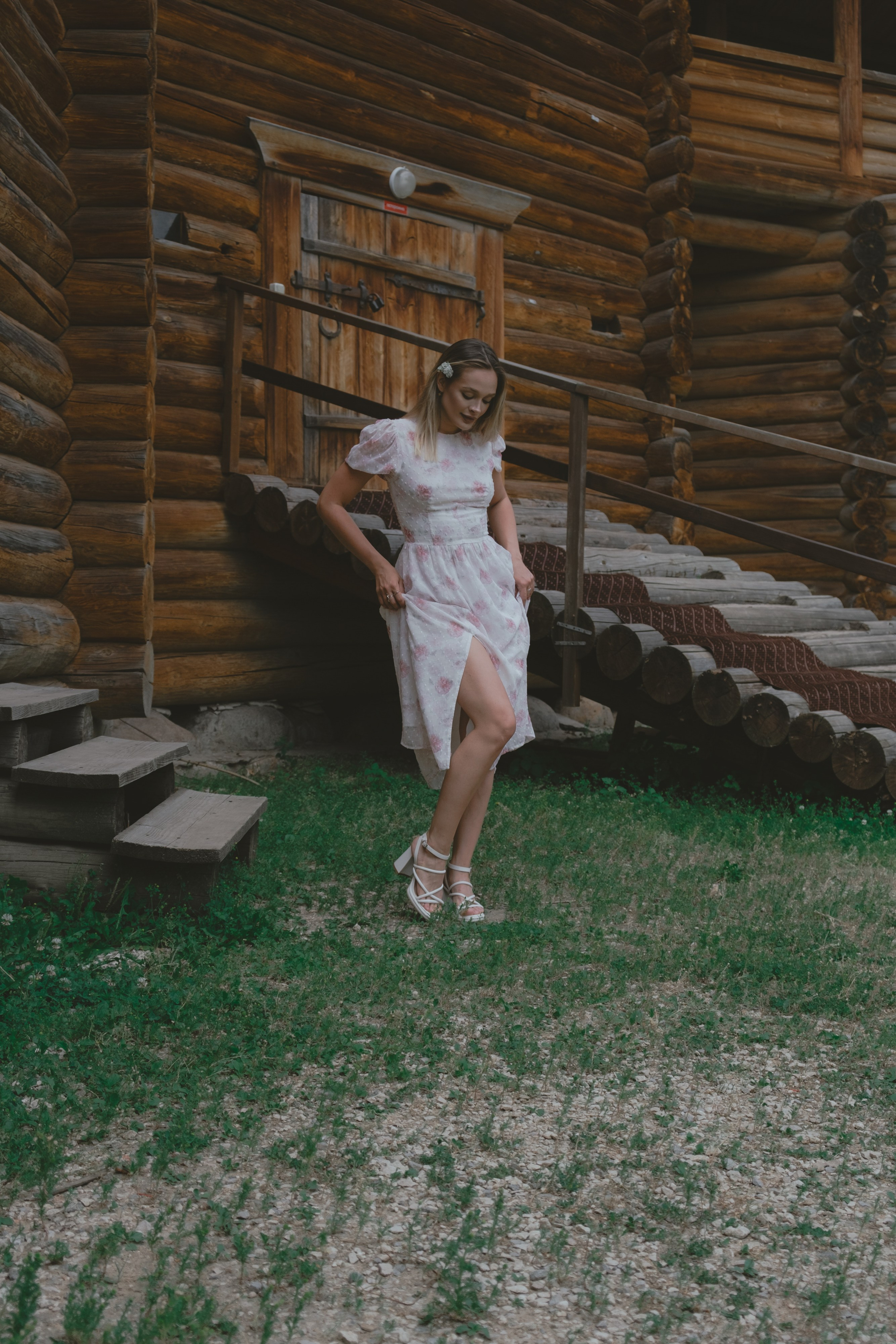 Пиджак и деревянная церковь. Мари — фотограф и видеограф из Москвы