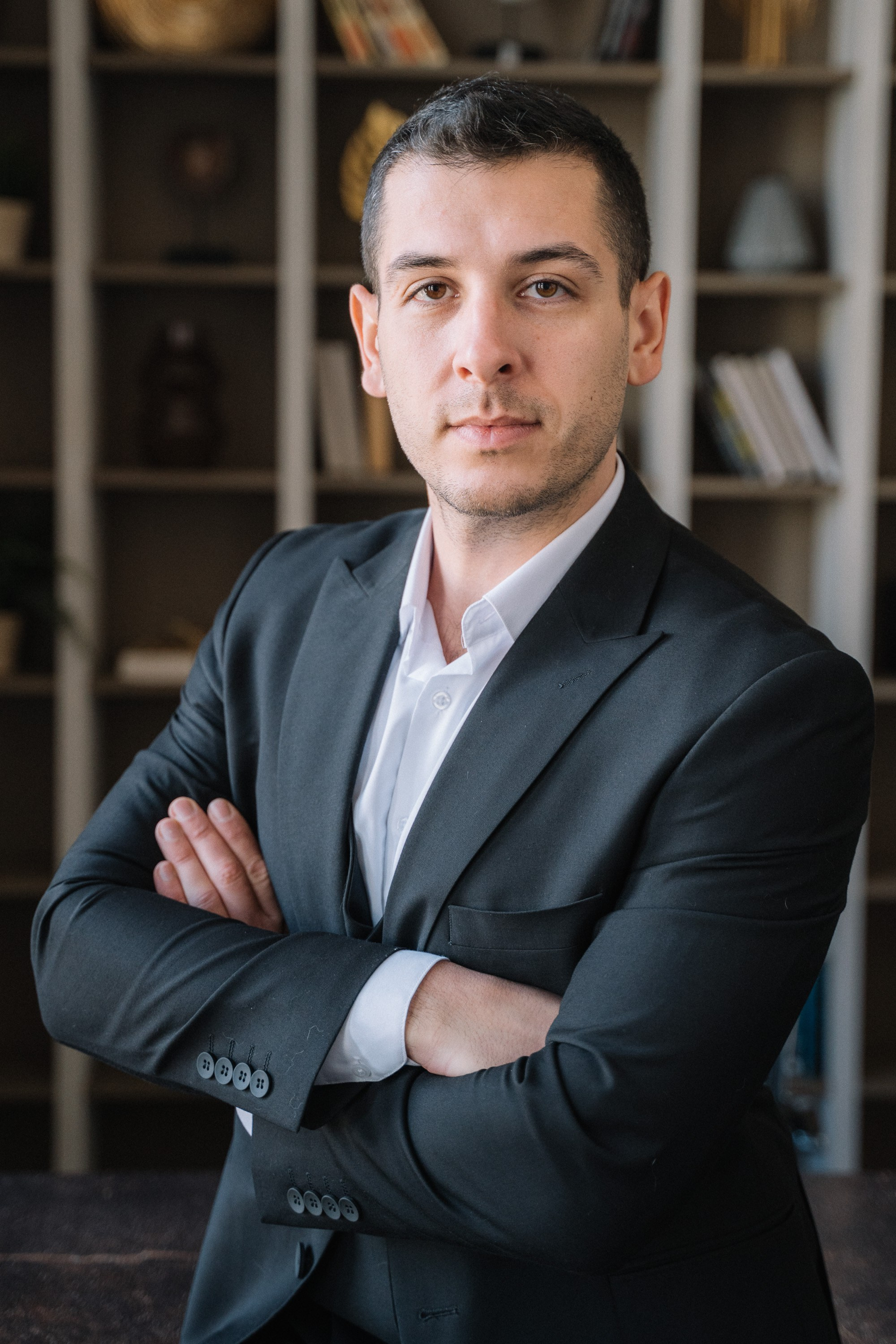 Портрет мужской деловой