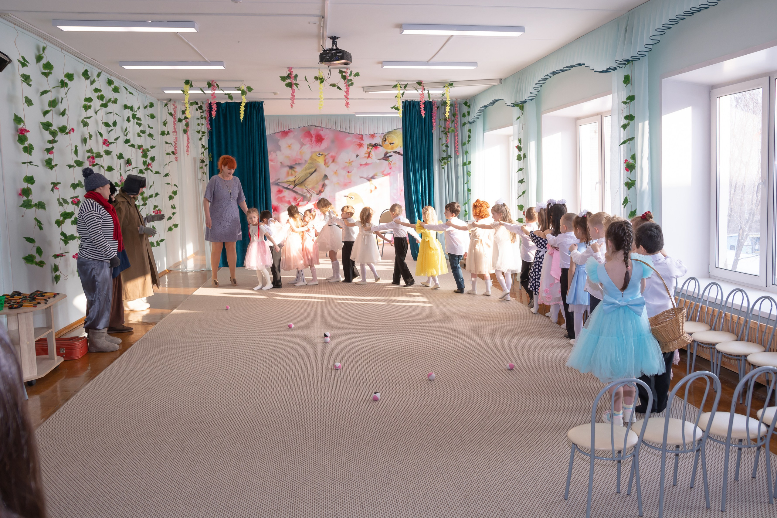 Весенний утренник