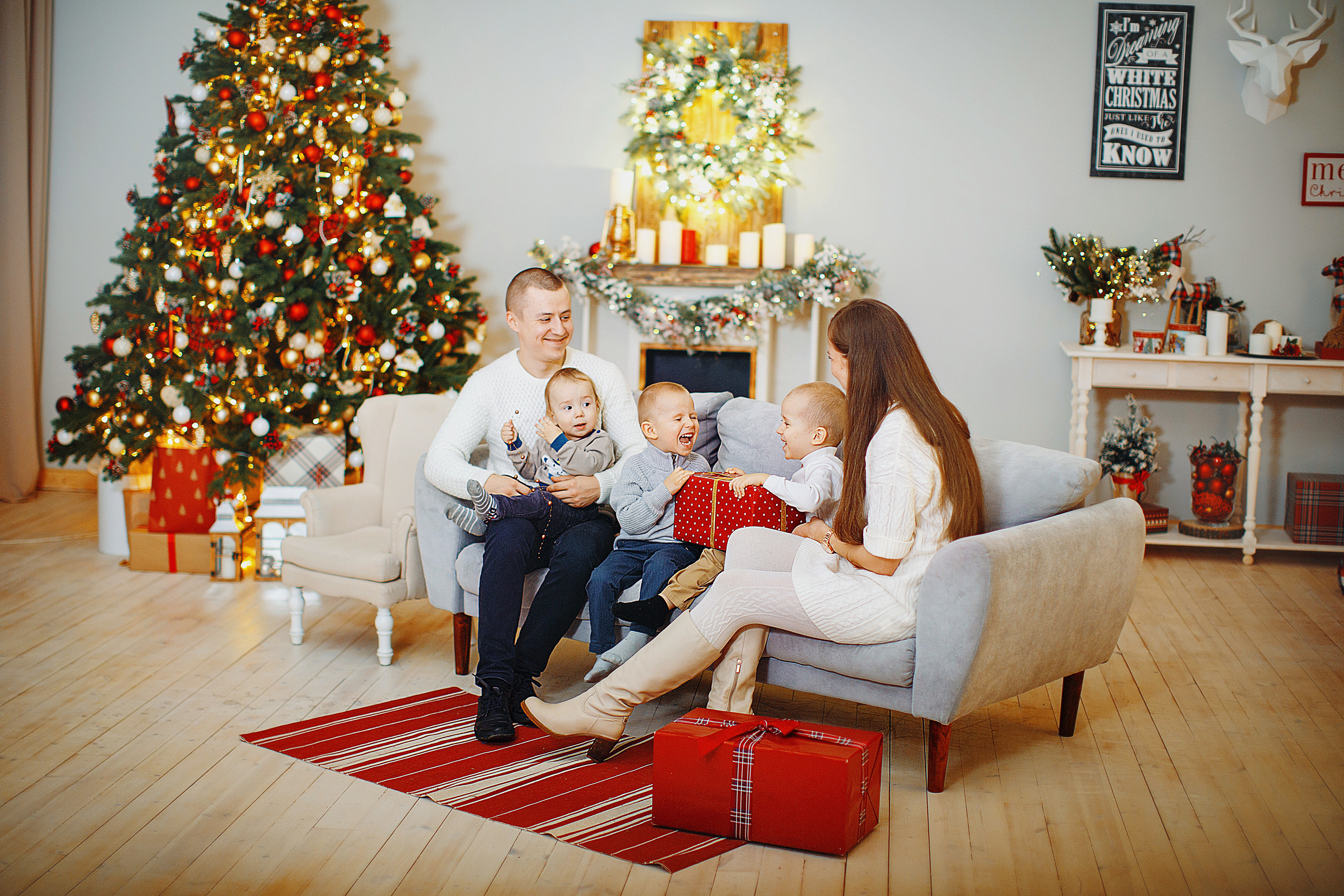 НОВОГОДНЯЯ СТУДИЙНАЯ Семен+Юлия =…. Фотограф в Москве Оксана Цехмистер