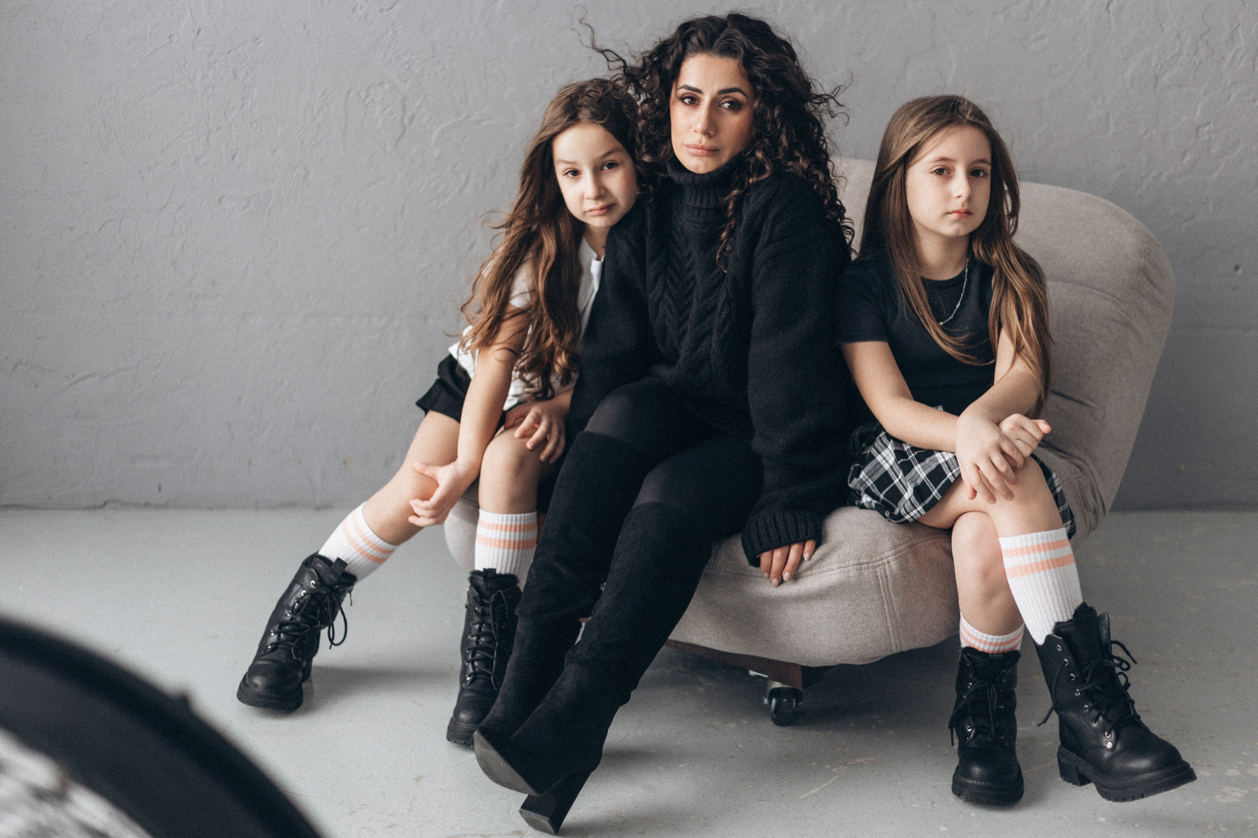 МИА, МАЙЯ, ЛЕНА. Семейная фотосессия. Настоящие портреты и истории