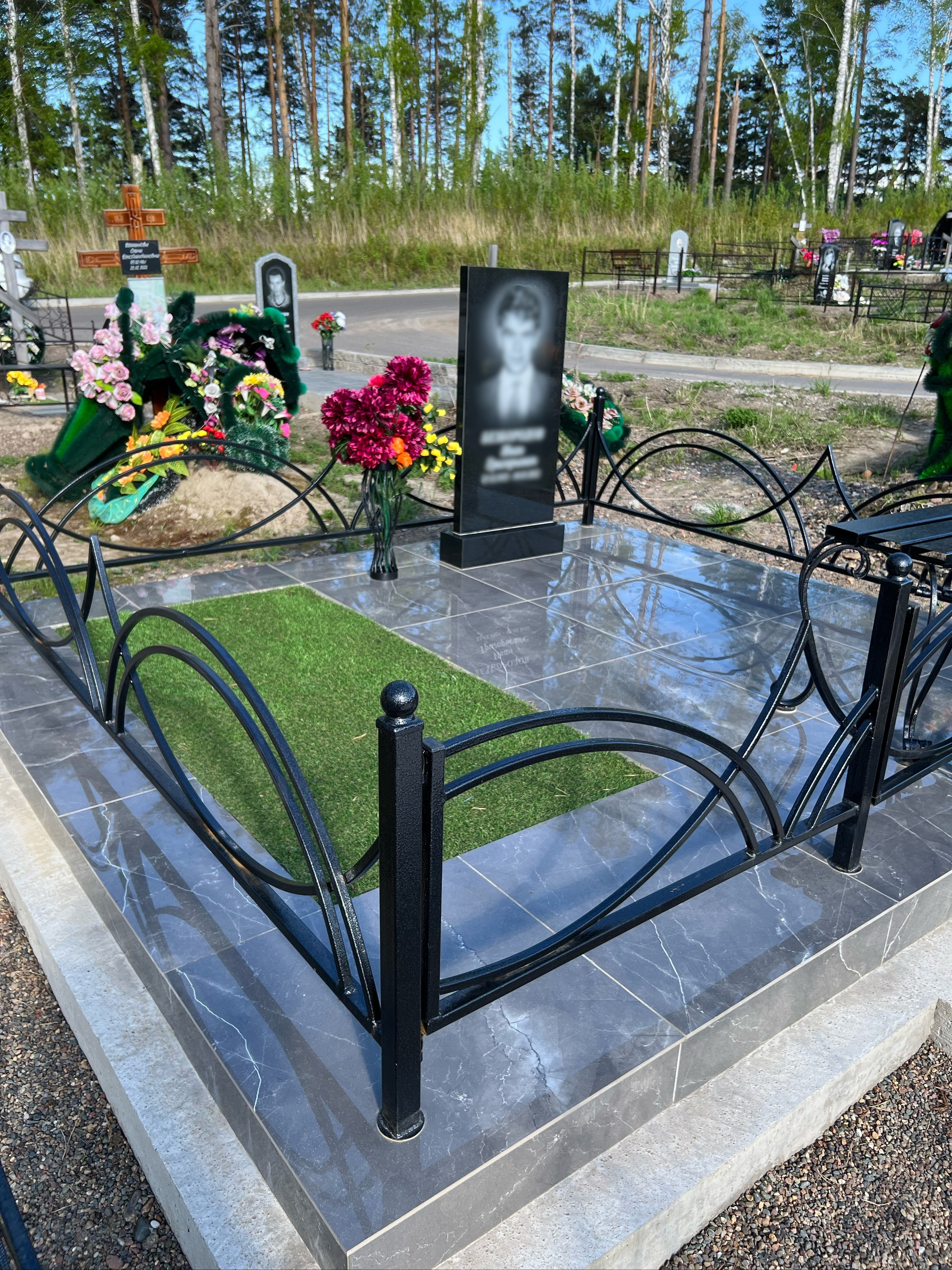 Благоустройство (наши работы). ГРАНИТ26 Ритуальные услуги Железногорск. Благоустройство могил, продажа памятников