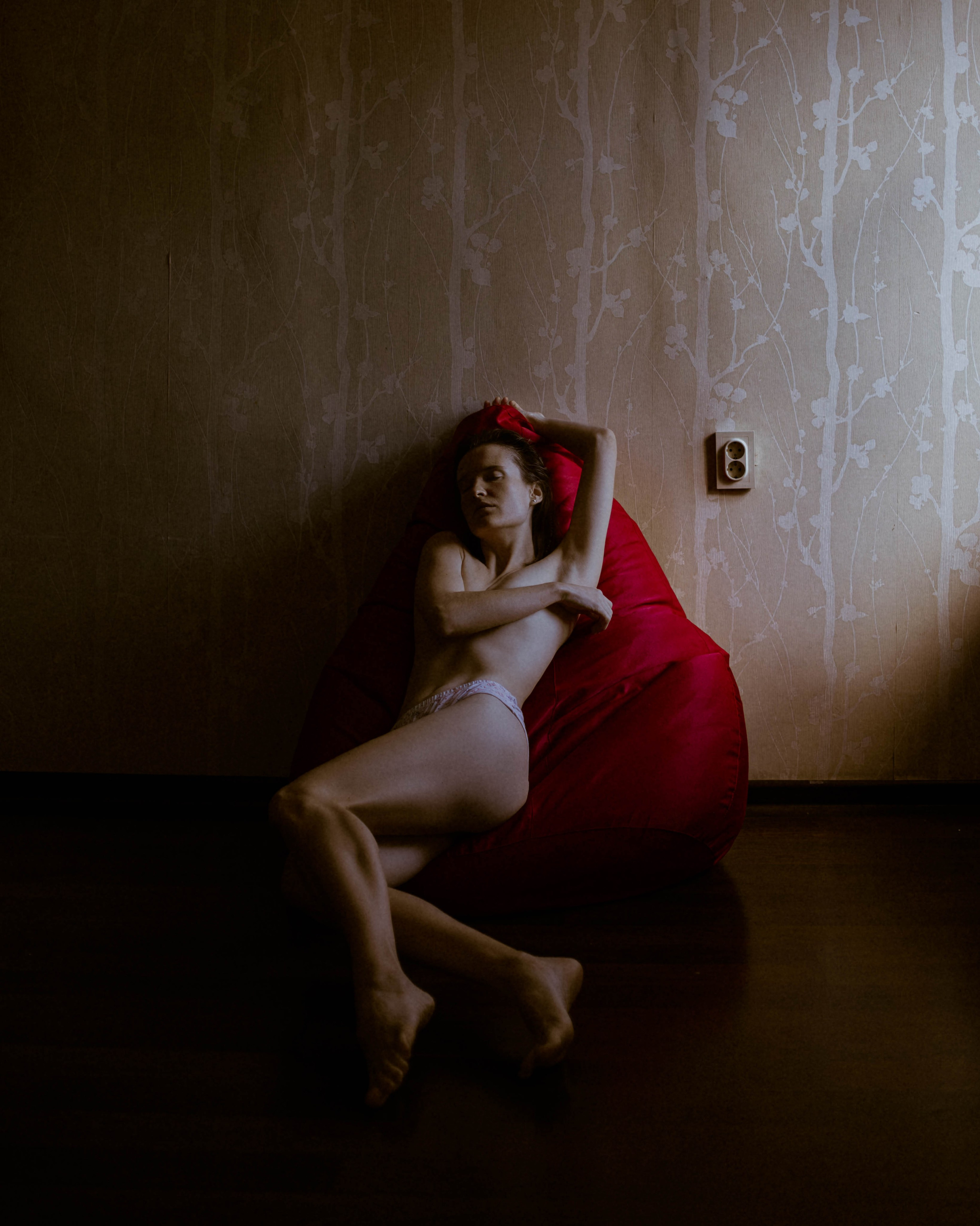 *. Ню-фотограф в Санкт-Петербурге Марина Бахтиярова