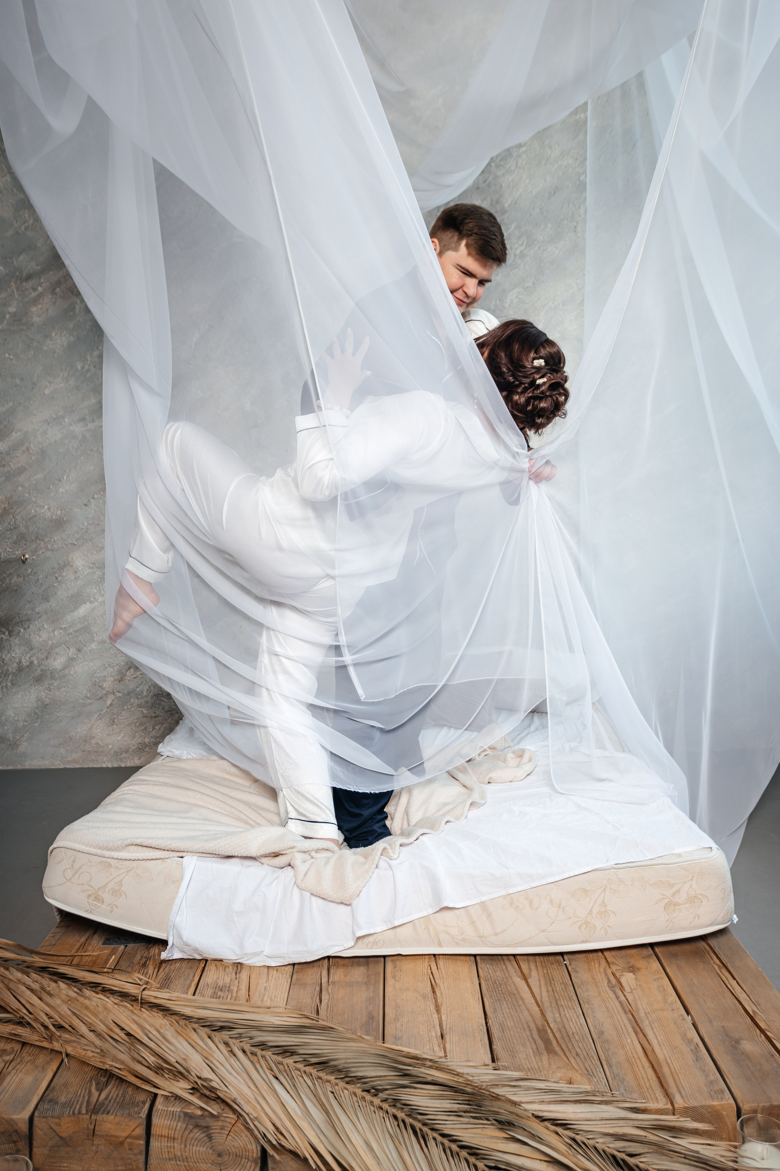 Свадебная фотосъёмка в фотостудии Михаила и Елизаветы. Александр Оношкин. Свадебный фотограф в Екатеринбурге