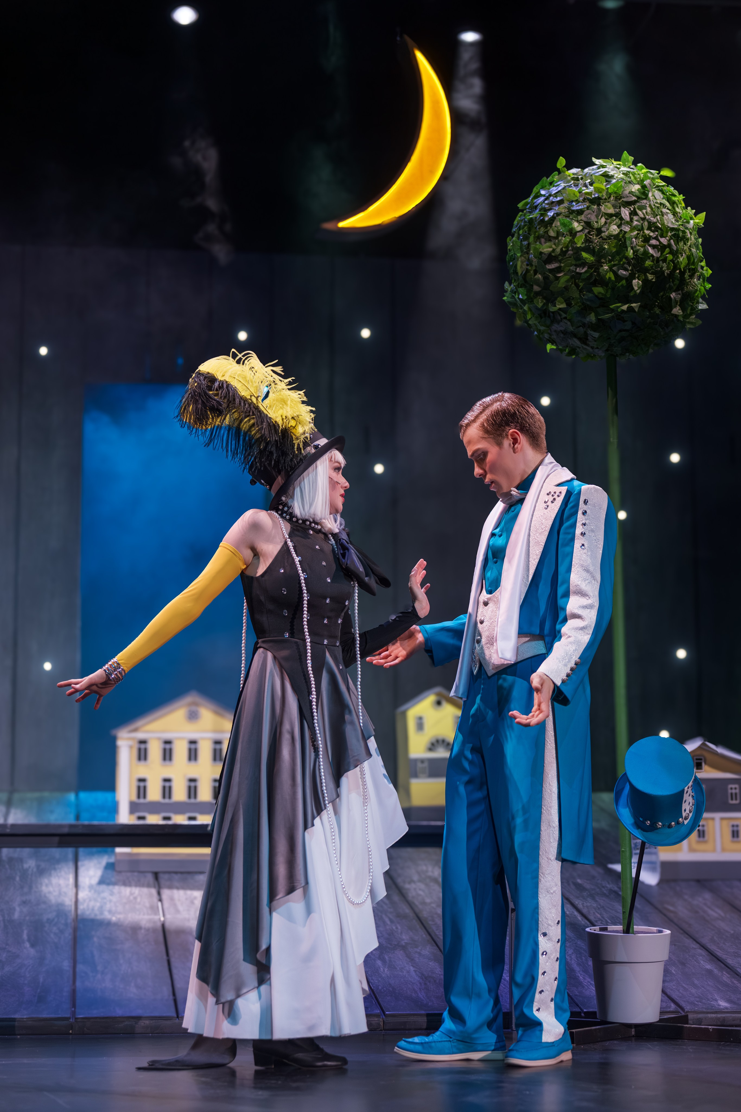 Театр Терезы Дуровой: Ревизор. Сайт фотографа Сергея Абрамова