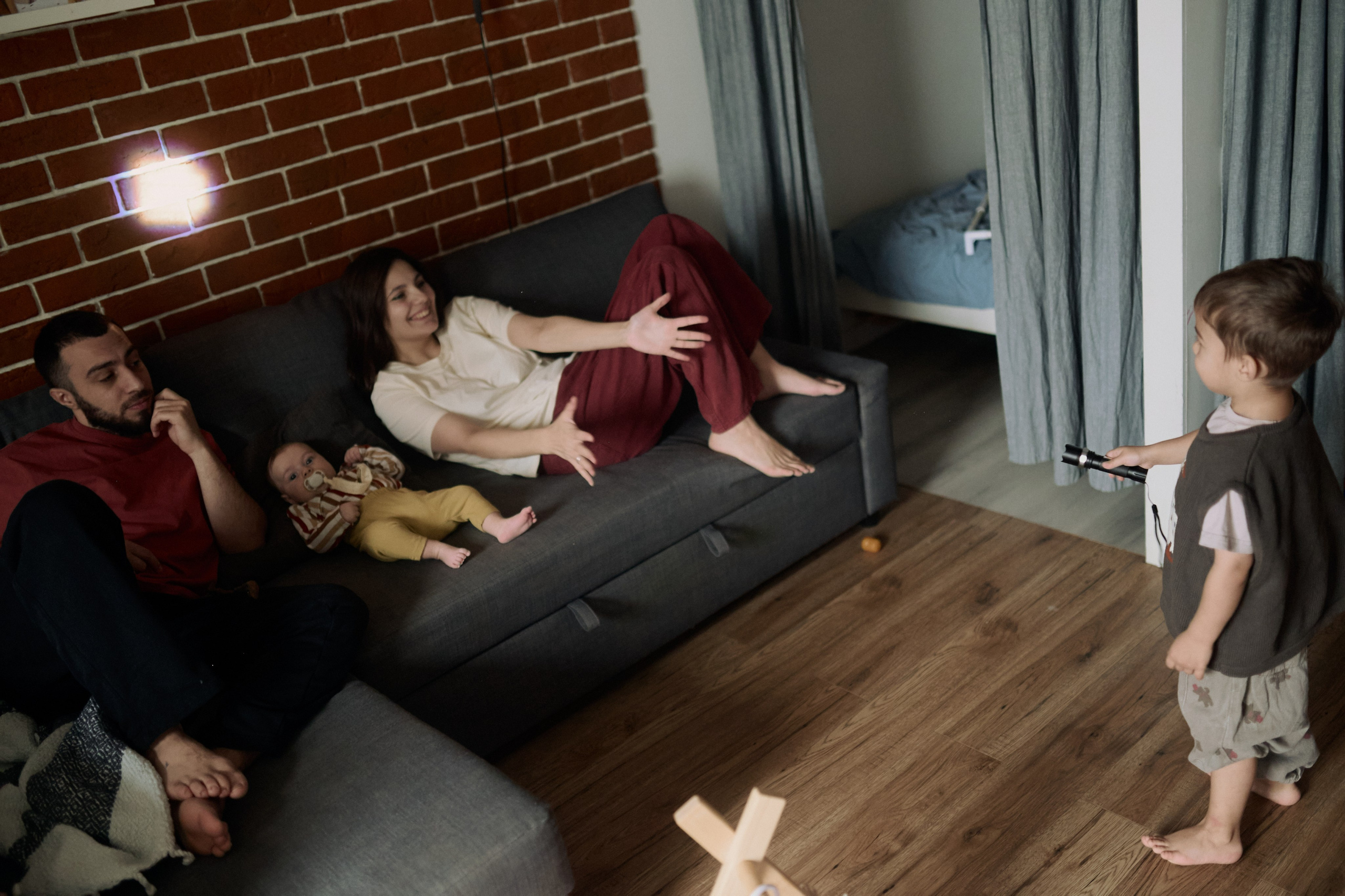 Эмир, Диана, Леон и Амин дома. Семейный и свадебный lifestyle-фотограф в Москве Мария Петрова