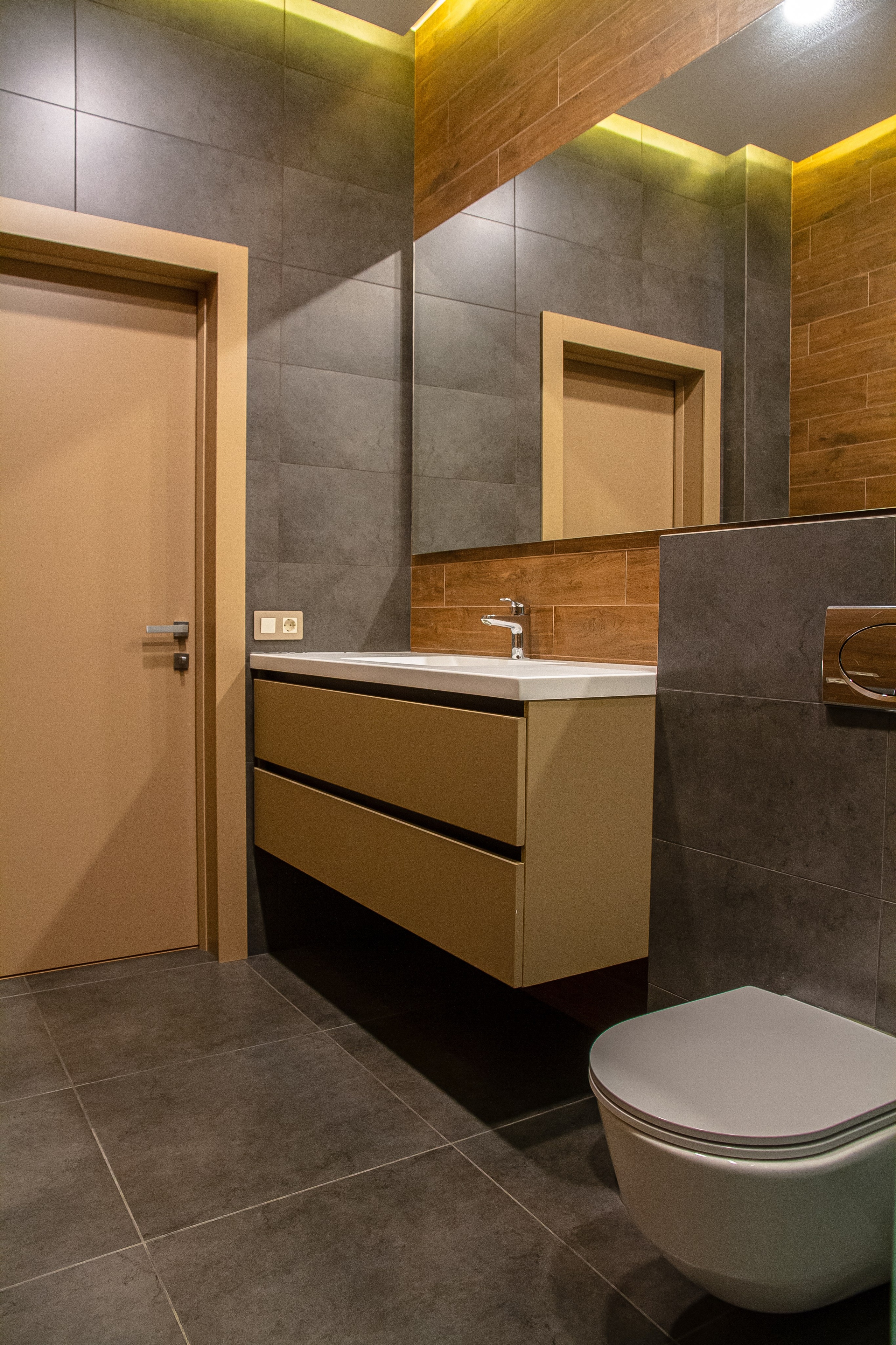 Дом 1. Фотограф Антон Катунин | Симферополь