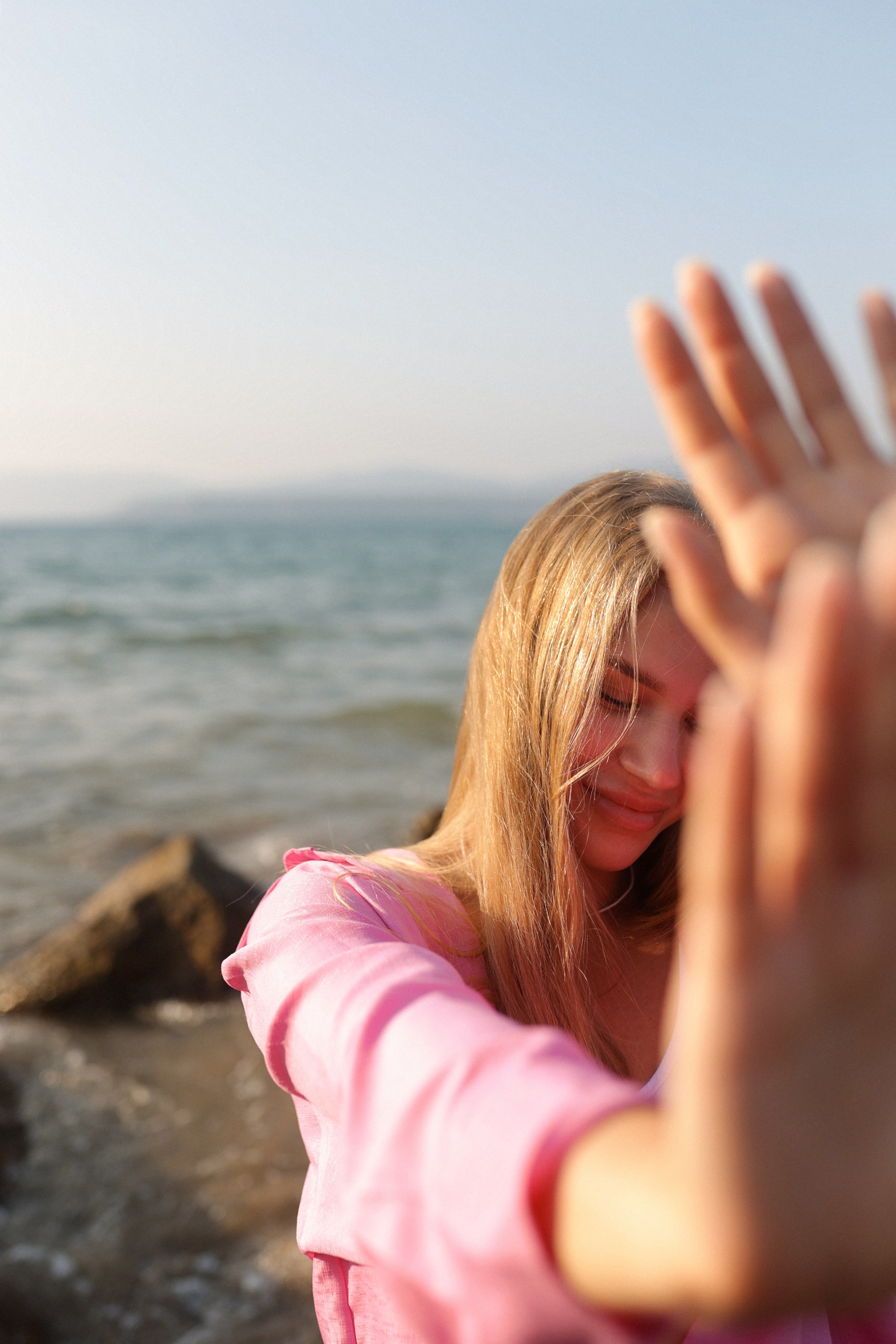 Прекрасная Саша. Морская съёмка. Настя Оленченко, портретный/семейный фотограф на цифру и плёнку Москва