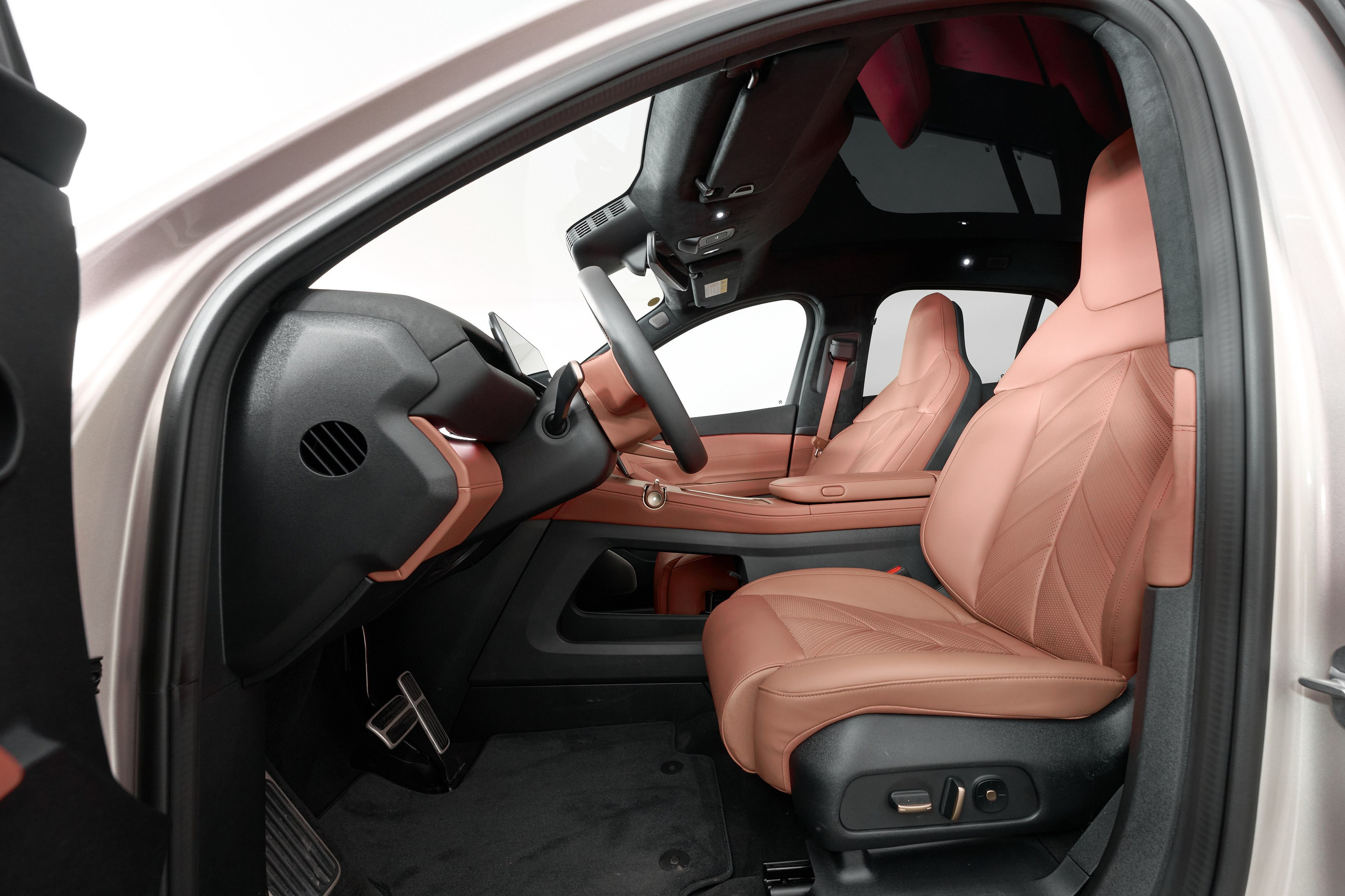 NIO EC7. Фотограф Николай Прокофьев модельные тесты в Москве