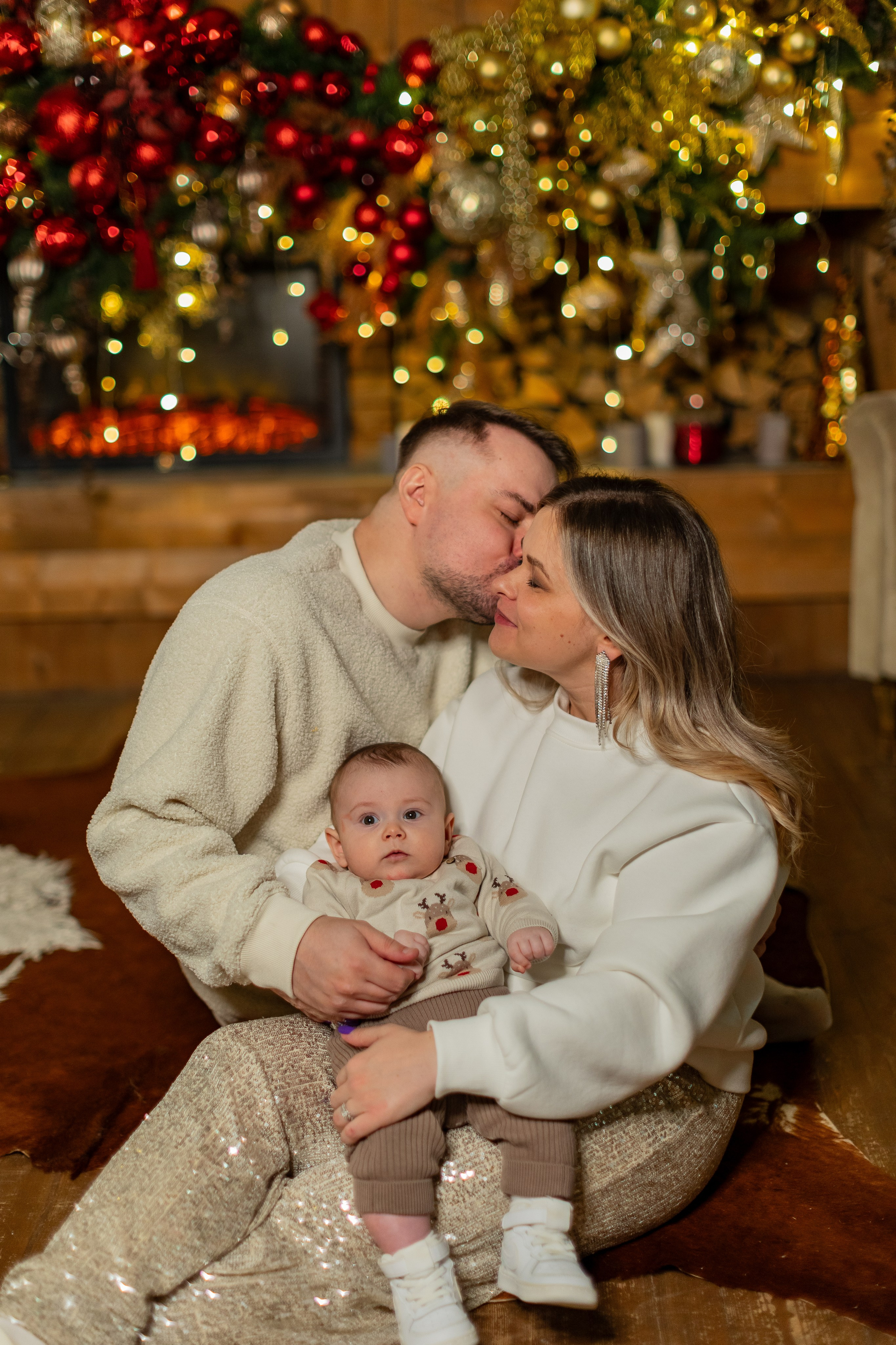 Фотосессии в Famous студии зал Оскар. Фото и видео Москва. Свадебный фотограф, видеограф, фотосессии, видеосъемка