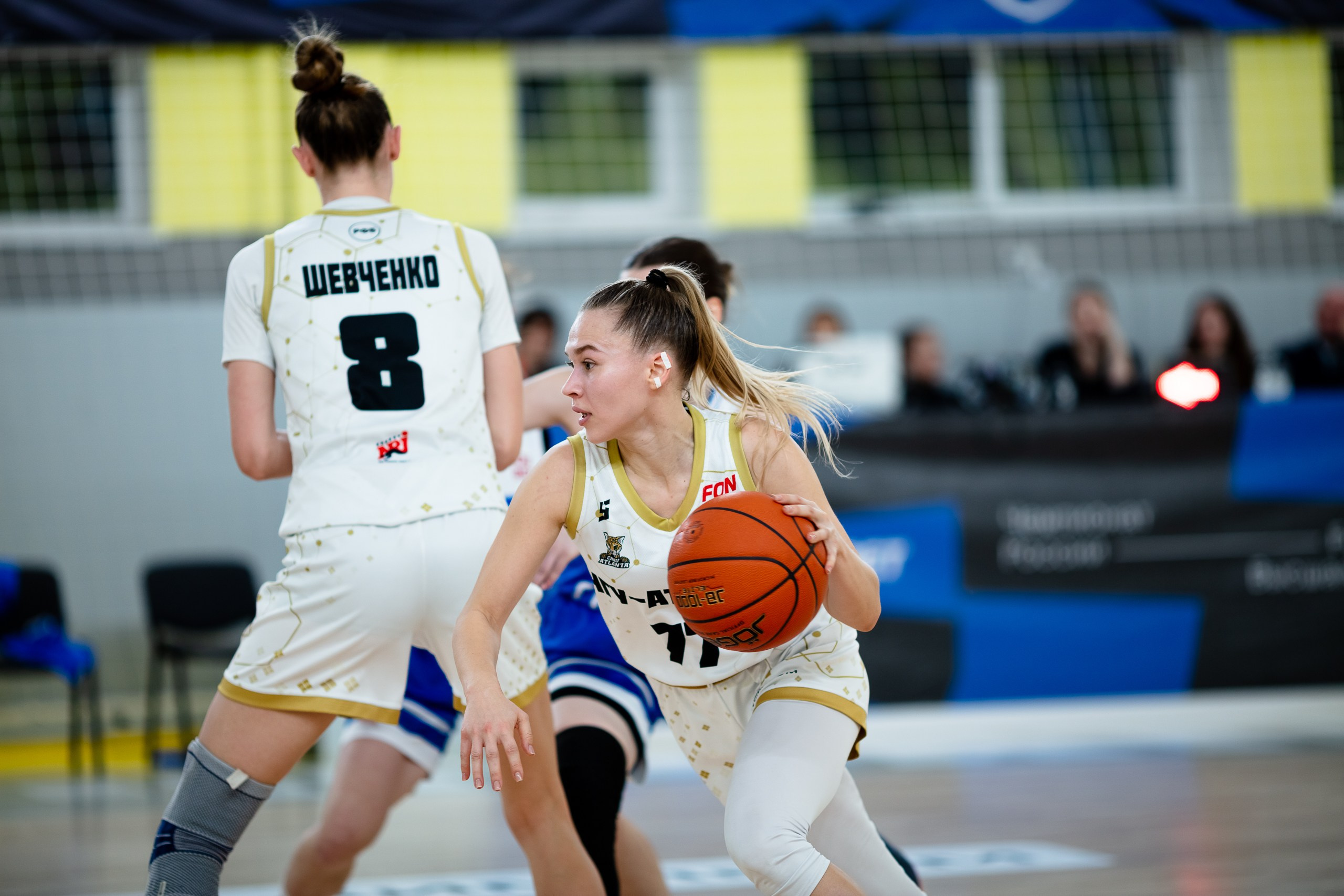 ЧГУ-Атланта — Динамо / 1 игра. Фотография