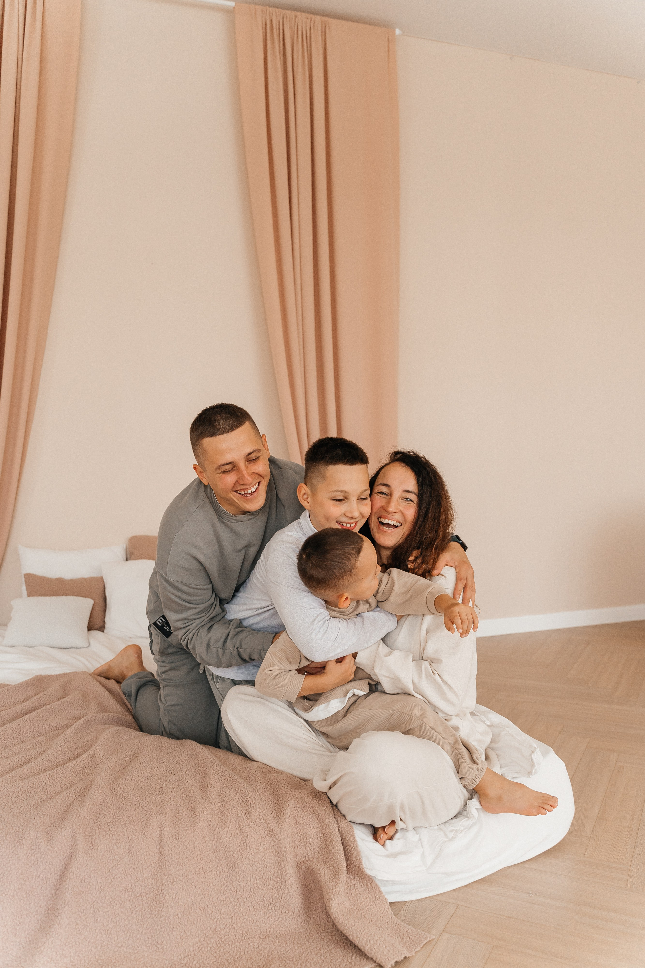 Илья, Вера, Сёма и Дима. Волик Мария