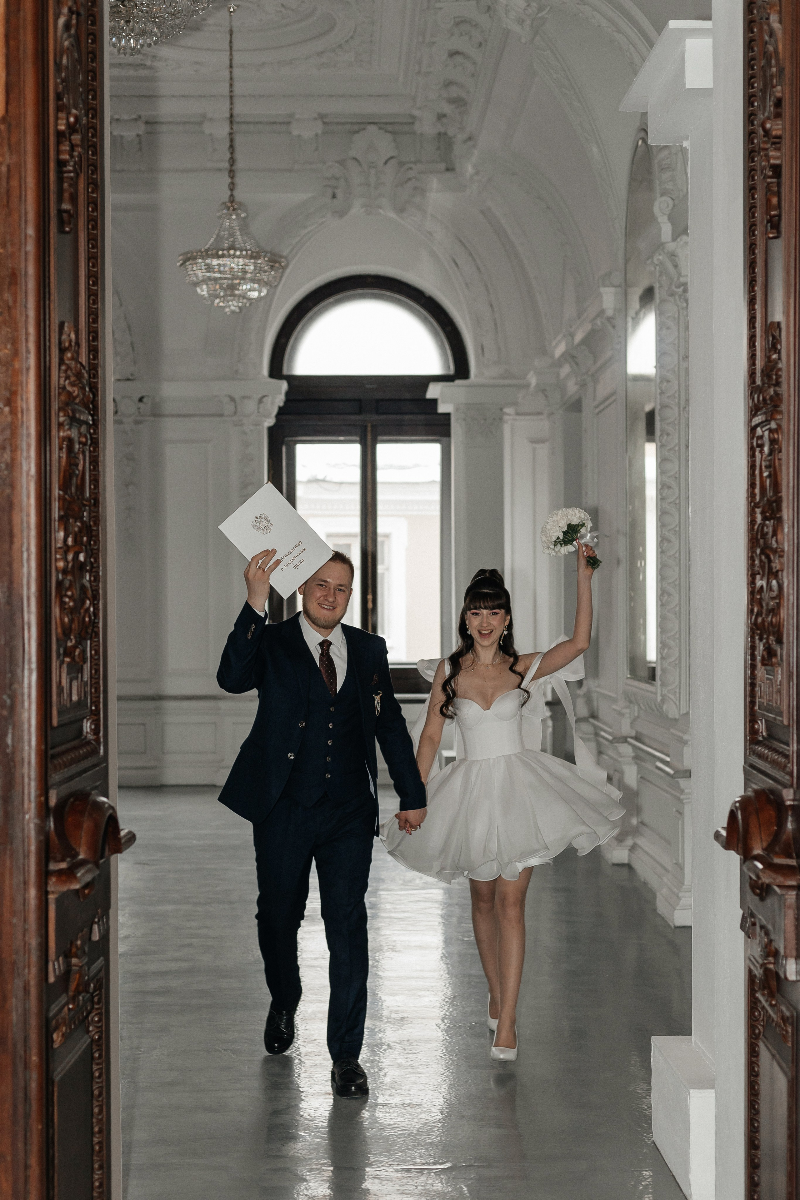 Регистрация брака в Особняке Спиридонова. Свадебный фотограф в Москве Дарья Олендарёва