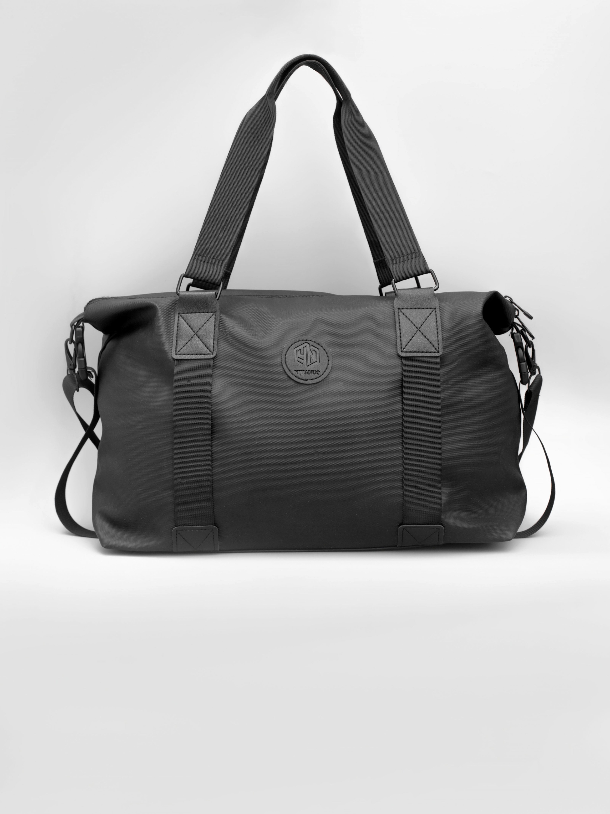 Сумки. Предметный и женский фотограф в Новосибирске