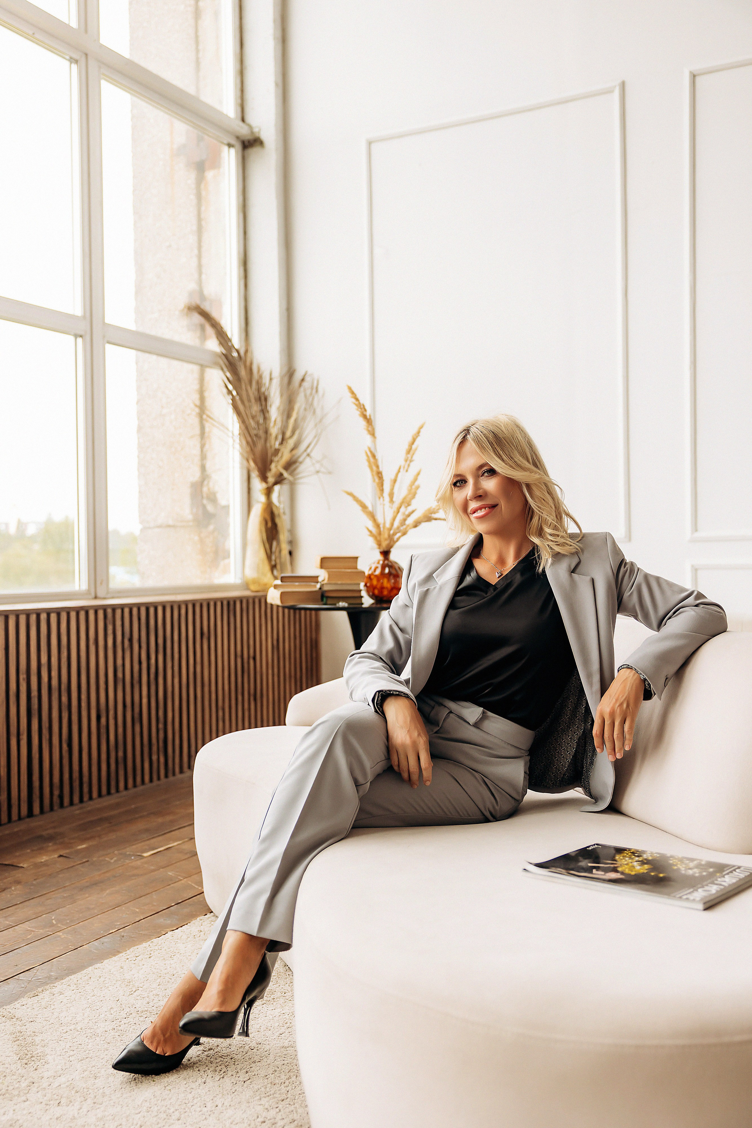 Ольга. Риэлтор. Фотограф в Калининграде свадебная фотография, репортажная, фотосессии