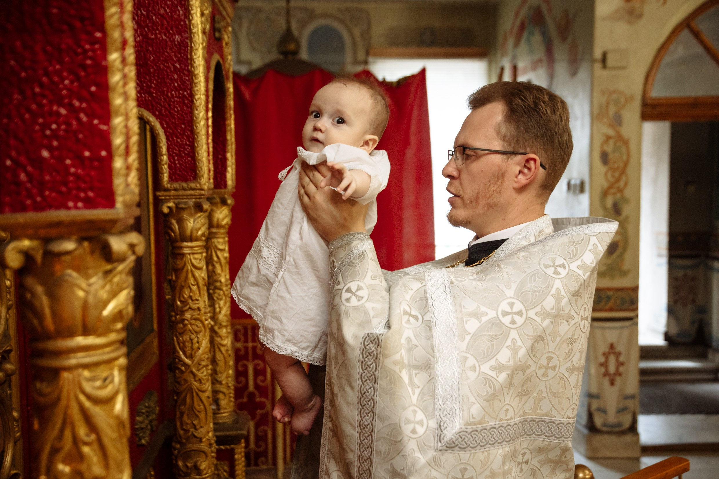 Фотосъёмка таинства крещения. Фотограф на крестины. GagarinProArt