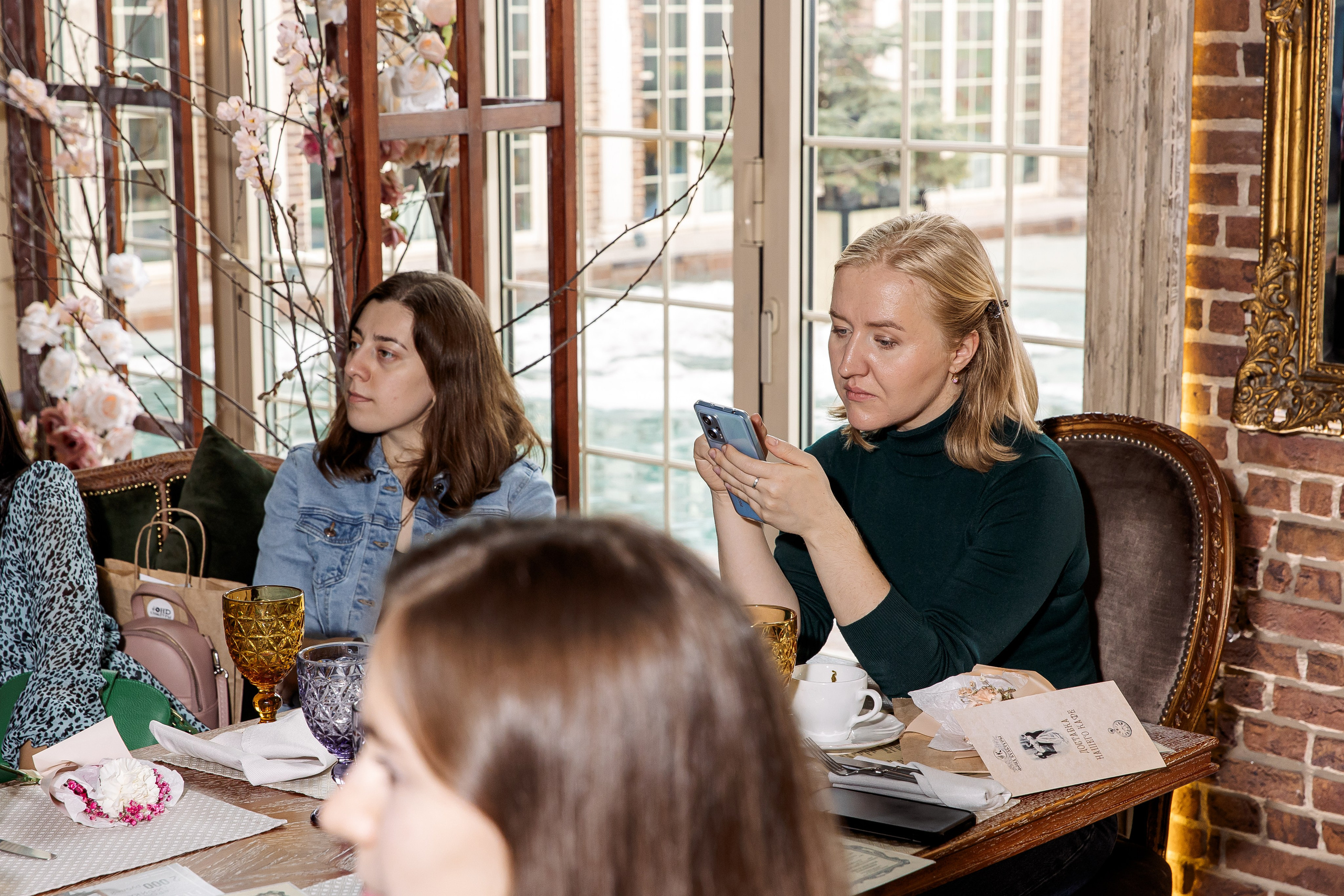 Свадебная выставка. Свадебный и семейный фотограф в Челябинске Юлия Ишимова