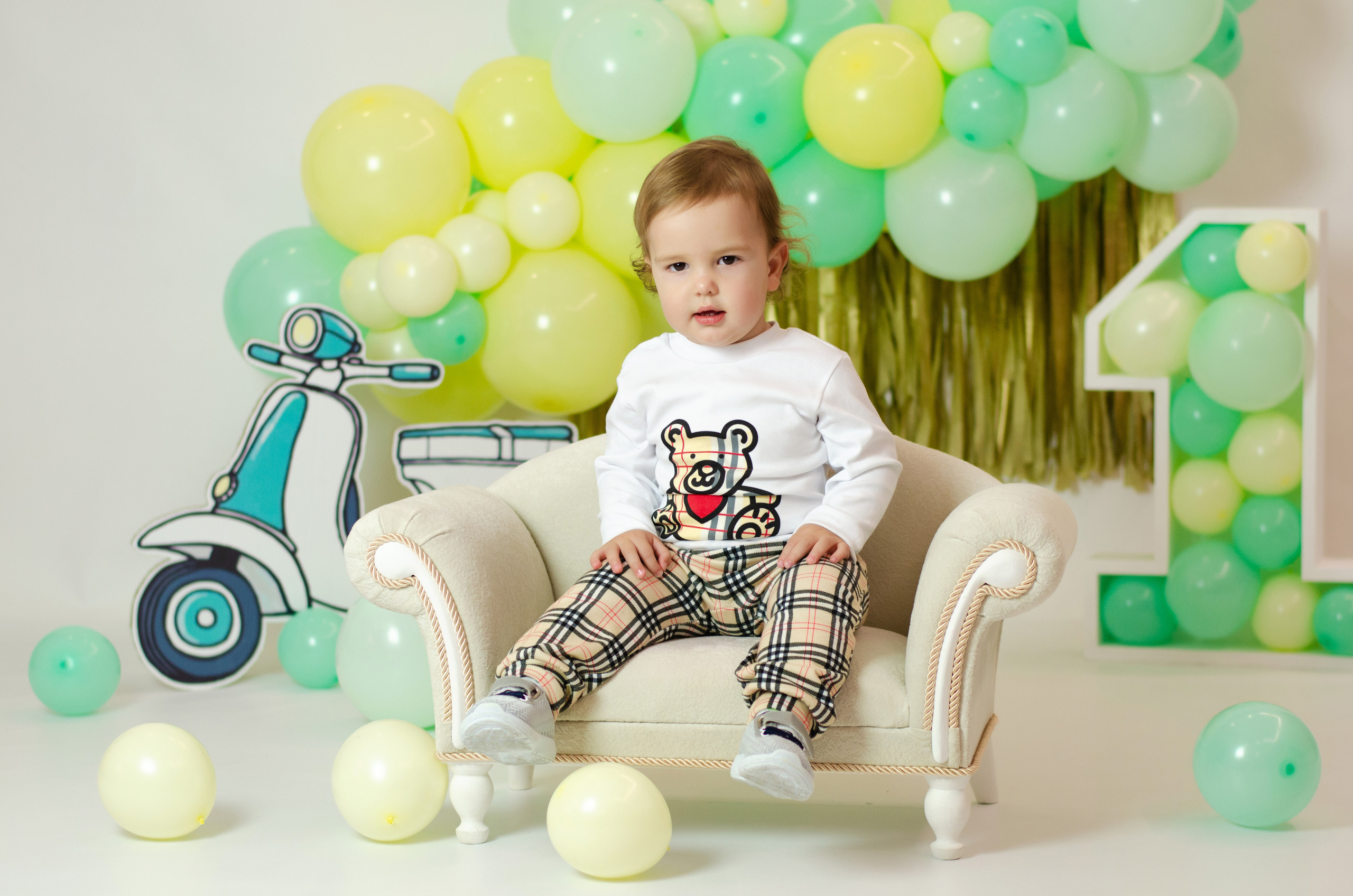 Годовасие. Марина Колосова, детский фотограф и фотограф новорожденных в Красноярс