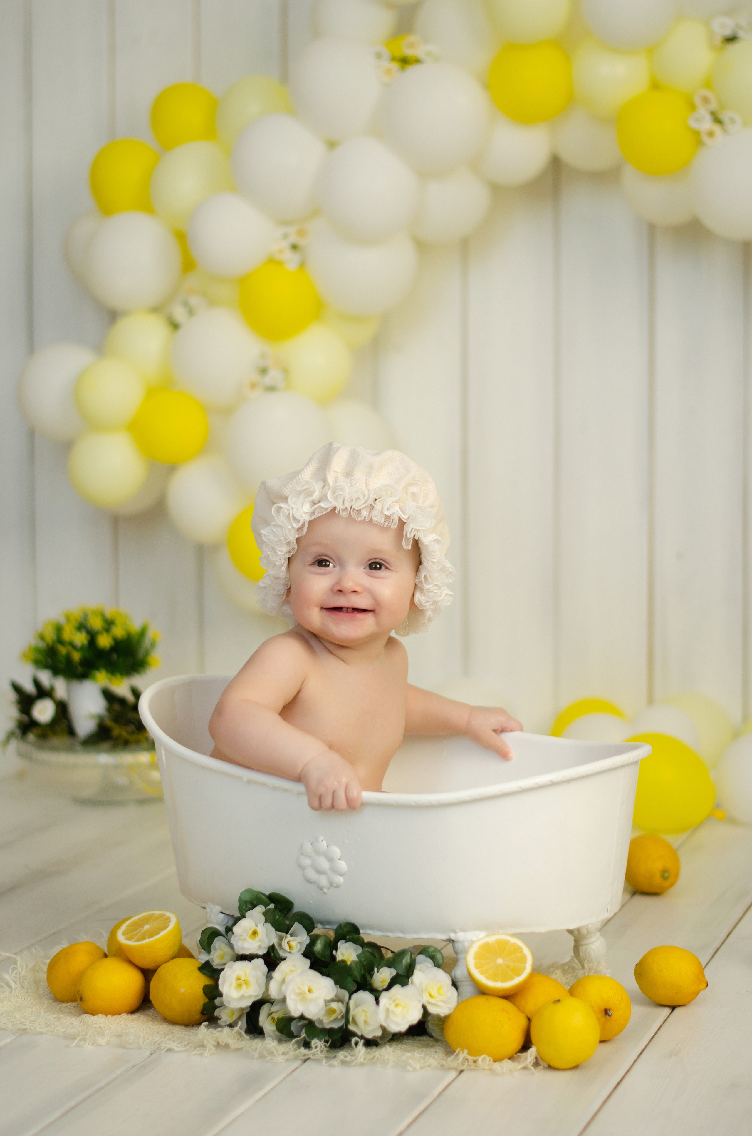Молочная ванночка. Марина Колосова, детский фотограф и фотограф новорожденных в Красноярс
