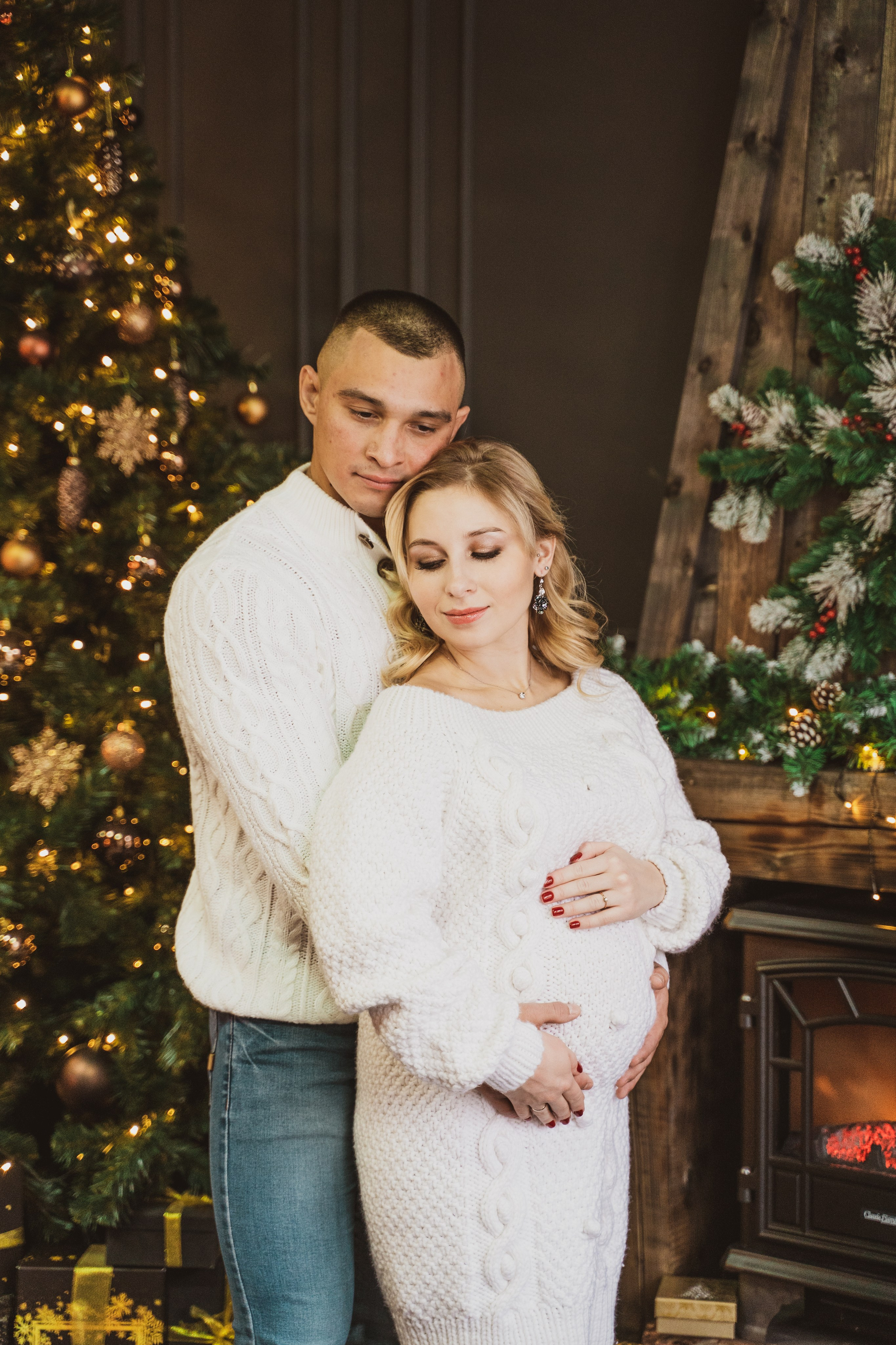 Новогодняя фотосессия беременности в студии. Анна и Кирилл. Свадебный и репортажный фотограф в Уфе| Осетрова Ольга