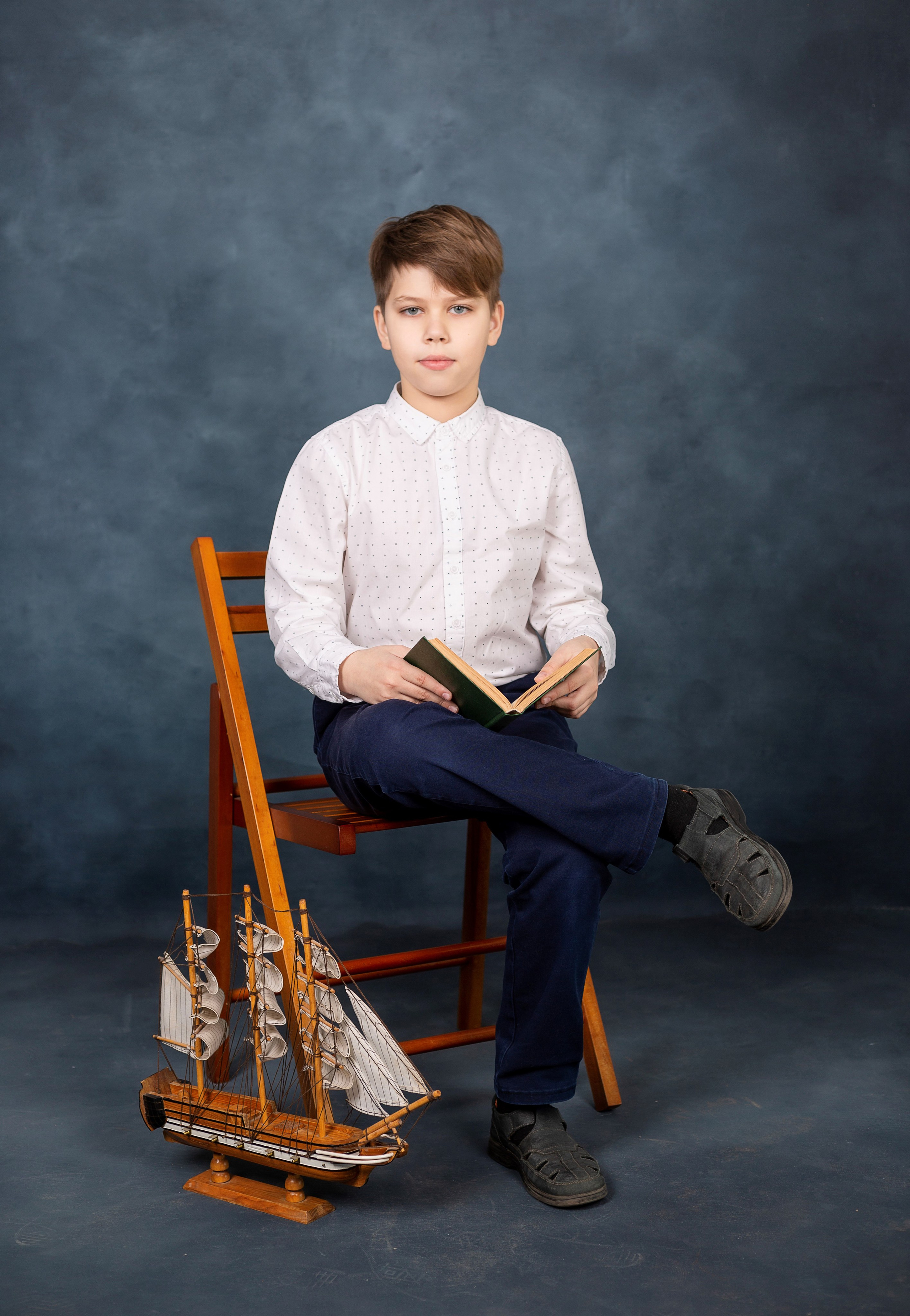 Портреты младшая школа. Выпускные альбомы Воронеж " СОКОЛ фото»