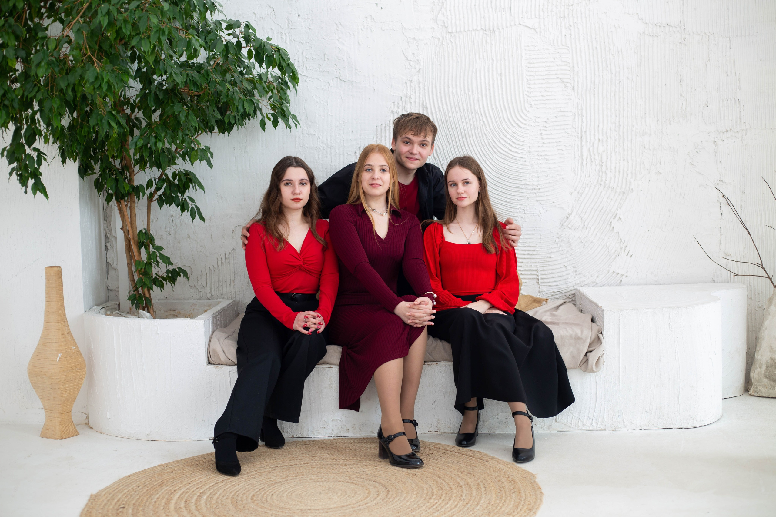 Красный с черным. Выпускные альбомы Воронеж от Веры Соколовой