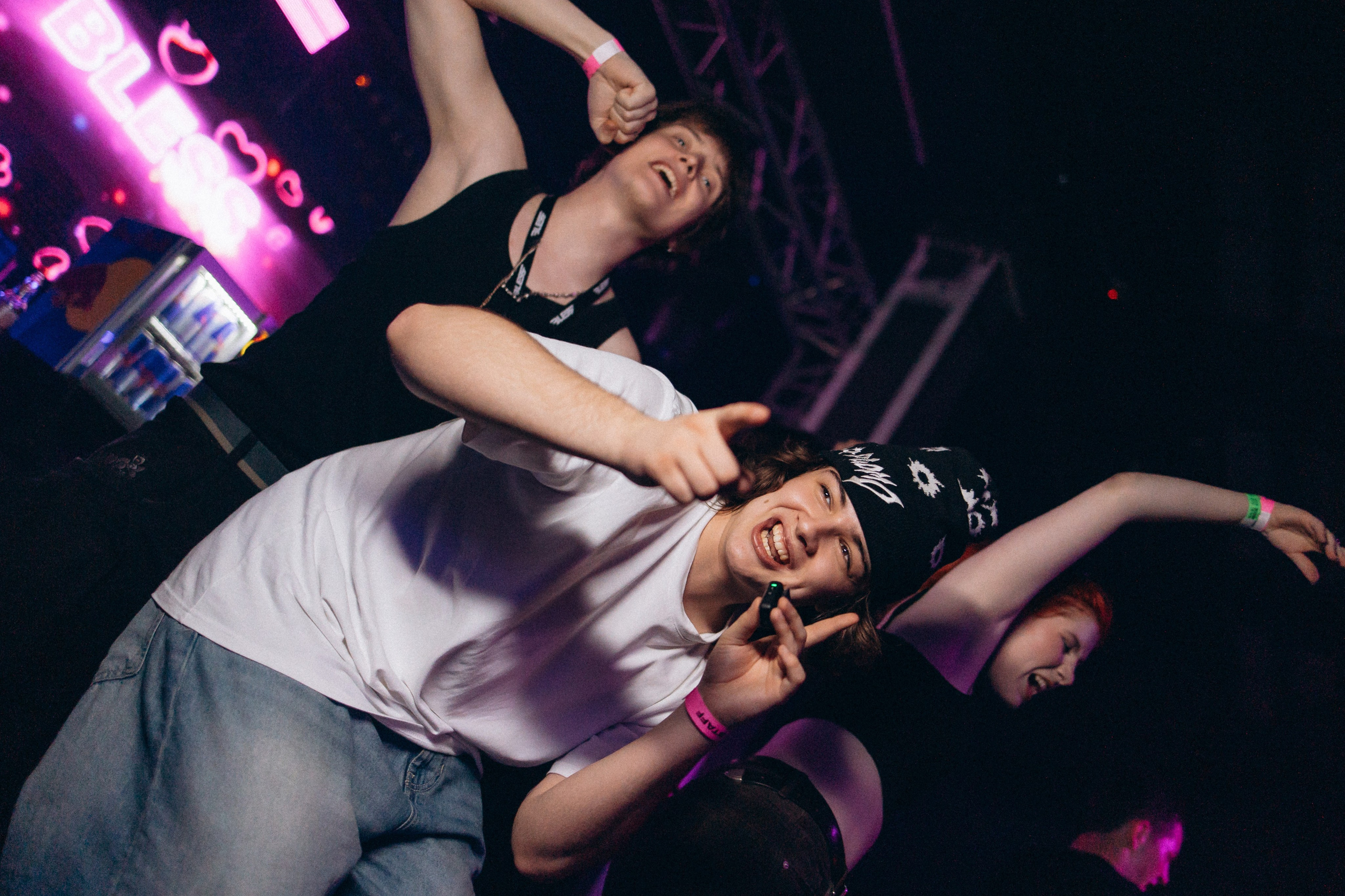 Bless 19-04-25. Свадебный фотограф Роман Медведев , Минск, Беларусь