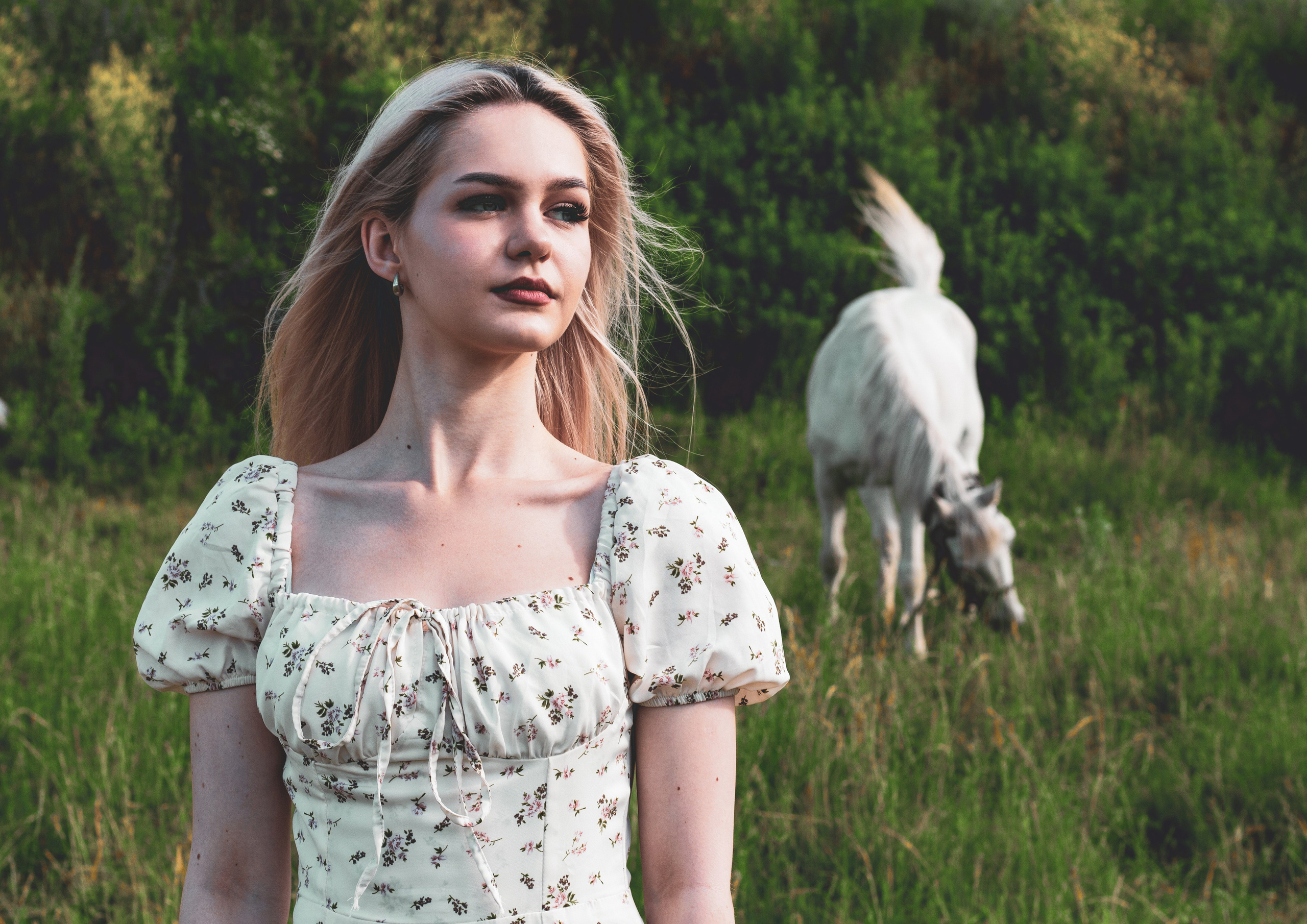 Уличная съемка — Владислава. Портретный фотограф в Орле. Готовые фото за 3 дня! Помощь в позировании. Советы по организации