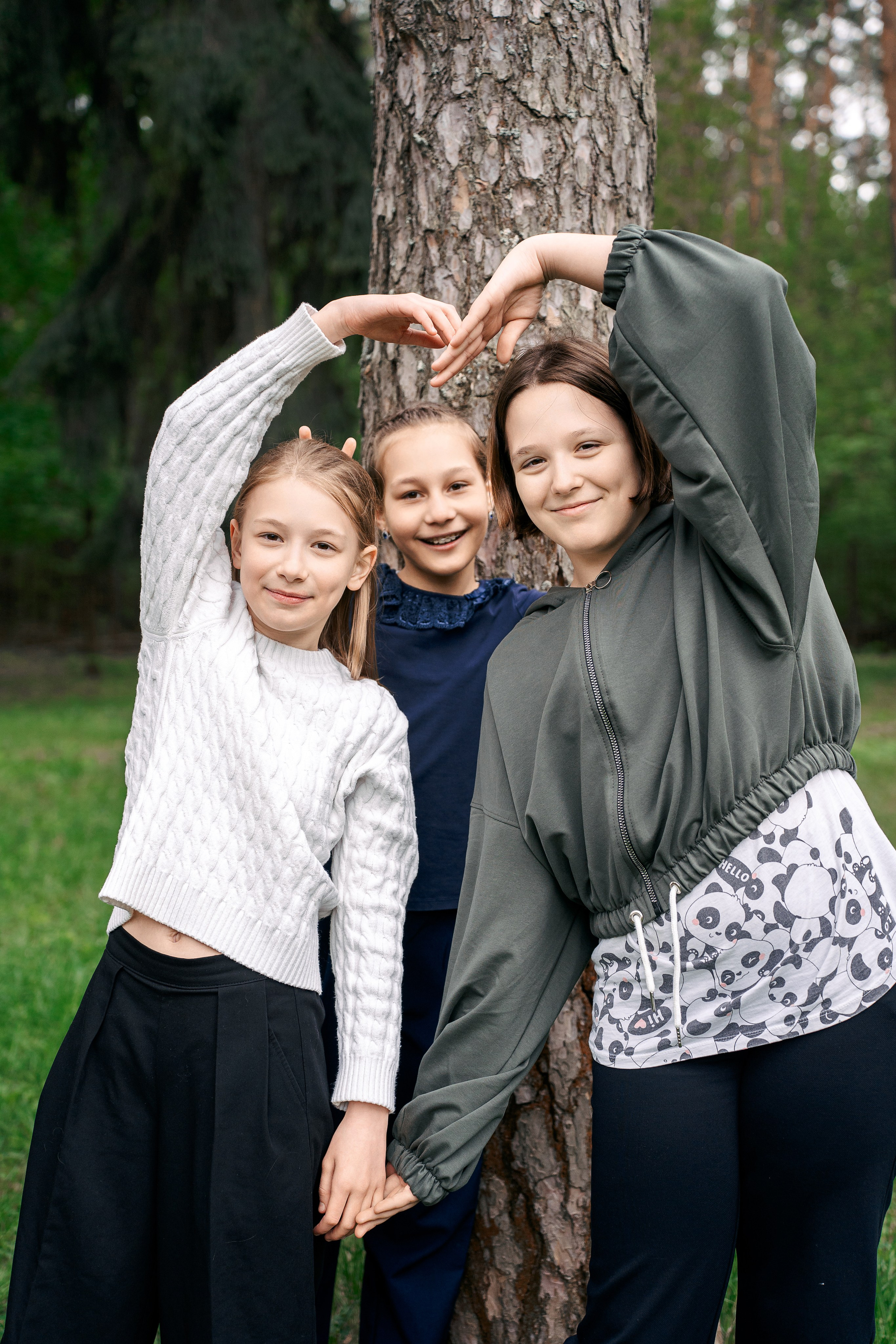 Прогулки в школьном дворе. Фотограф Казакова Анастасия