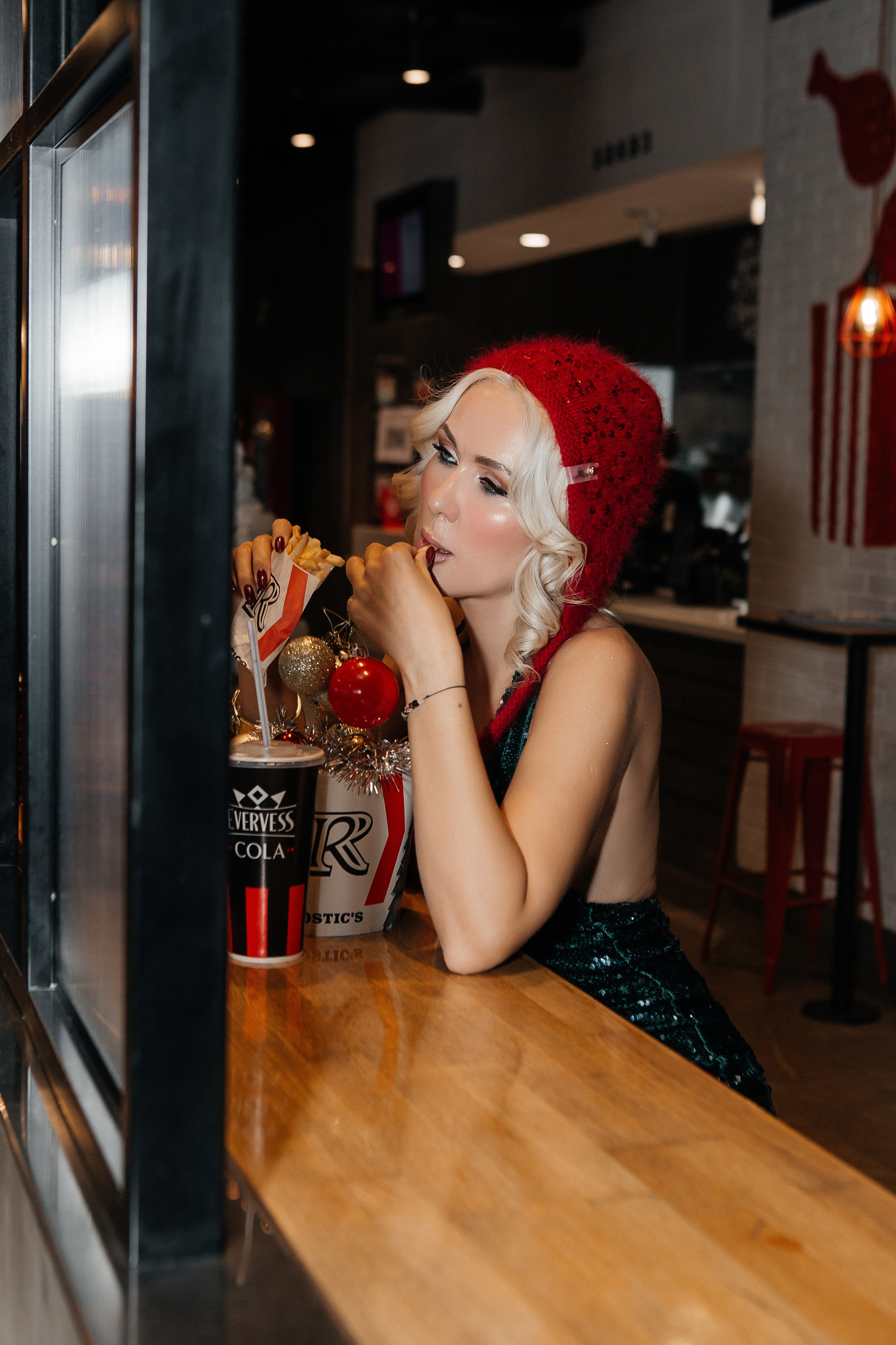 НГ в Ростикс. Контент фотограф, съемка для маркетплейсов, фуд съемка и репортажи в Новосибирске Ралия Галеева