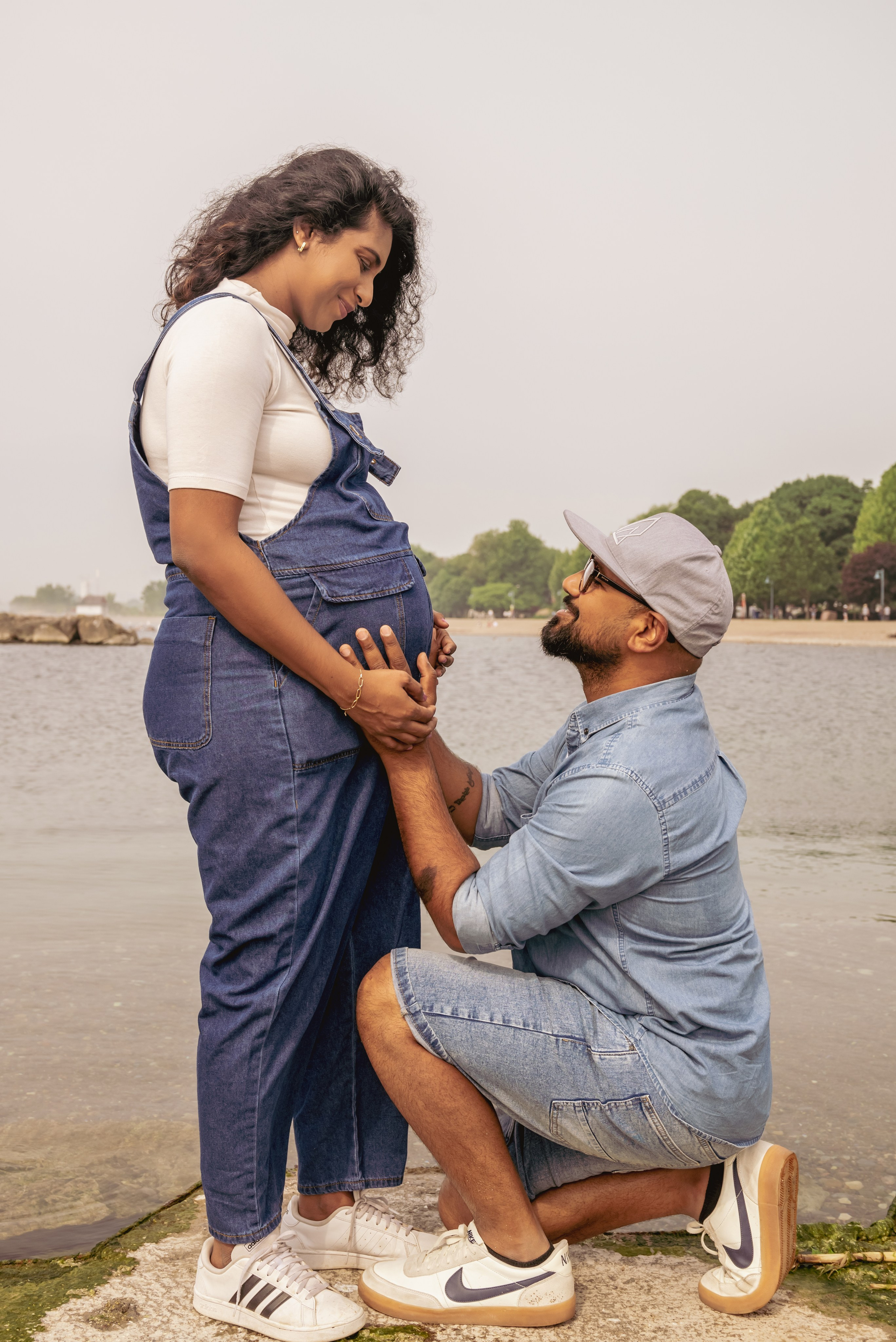 Maternity photo shoot. Family Photographer in Toronto — Natural Family & Lifestyle Photography | Khorosheva Irina