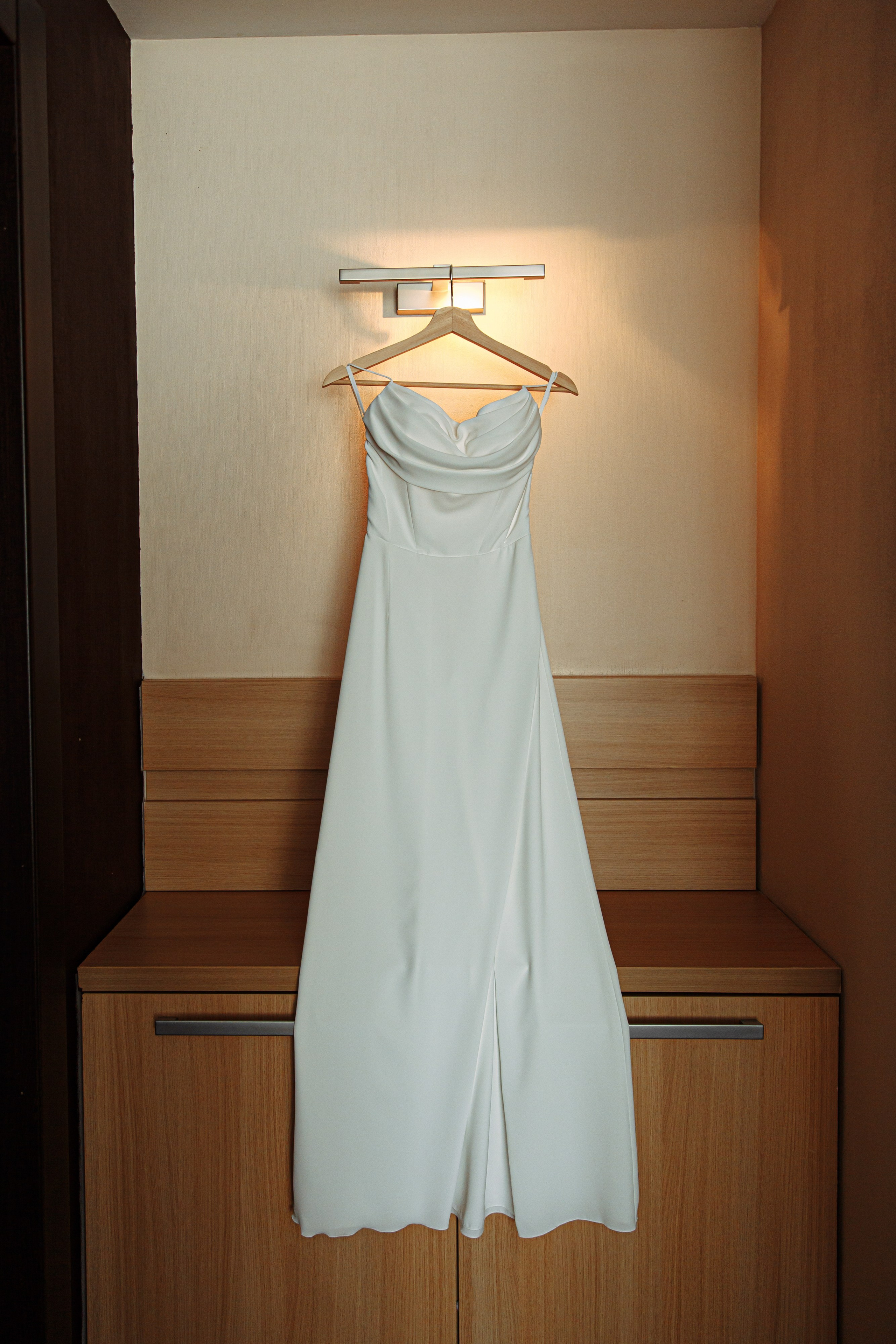 Свадебная фотосессия с кабриолетом и в загородном клубе Artiland. Свадебный фотограф Москва и МО Сергей Киржаев