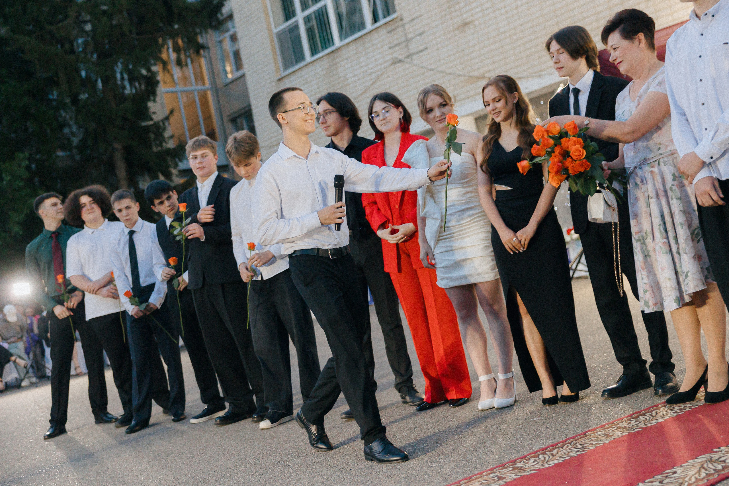 Вручение аттестатов. Свадебный фотограф Роман Еремеев