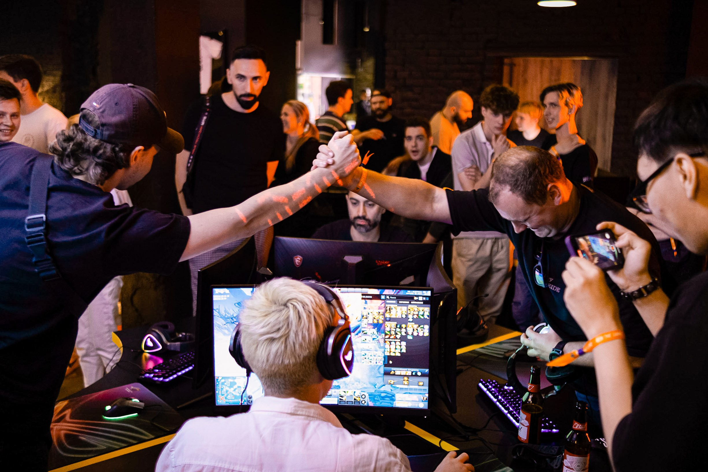 Win Line.Турнир по Dota2 и трансляция чемпионата International. Репортажный фотограф Денис Тихомиров. Москва