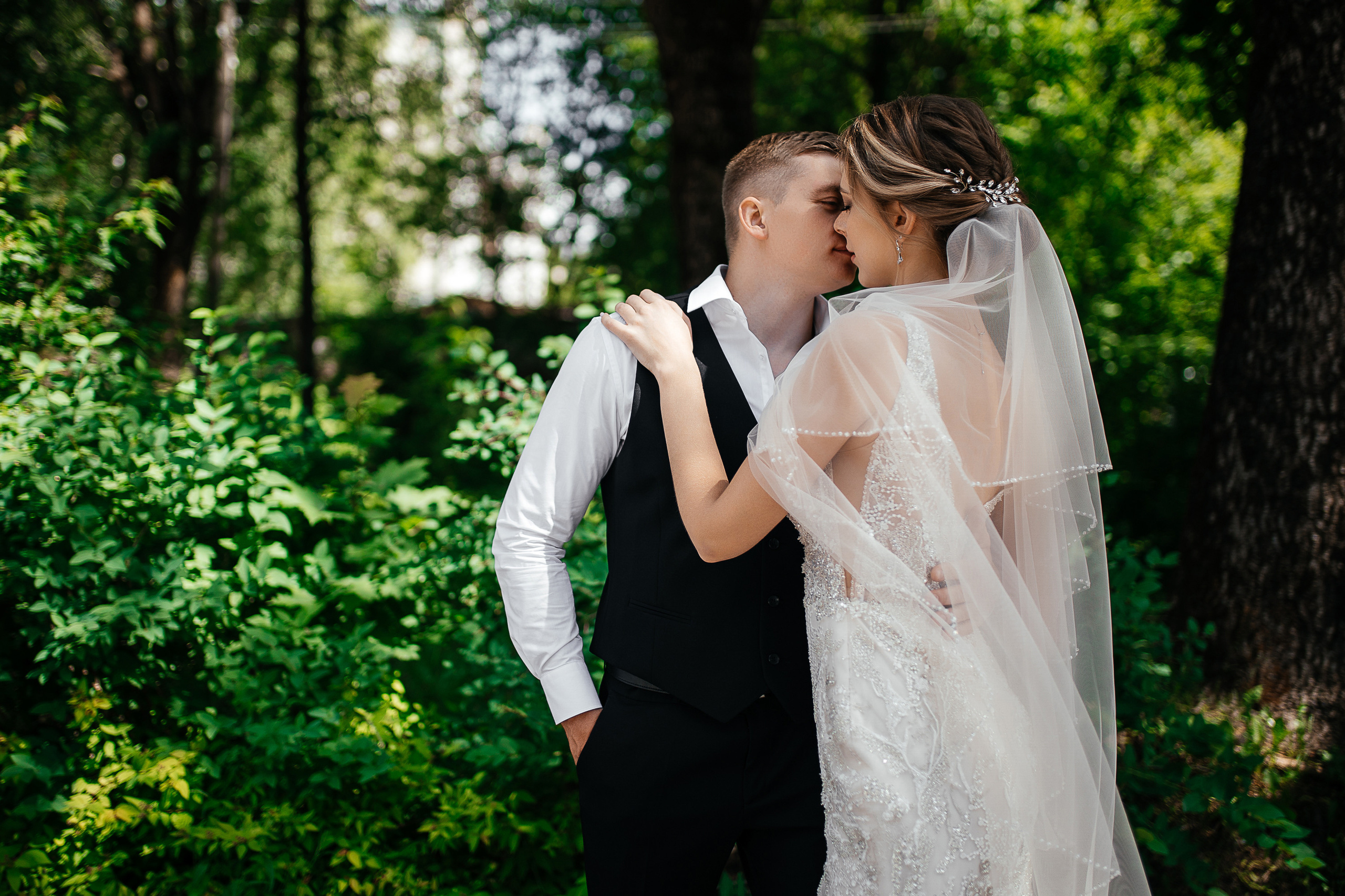 Ксения и Артём. Свадебный фотограф Александр Савченко Смоленск