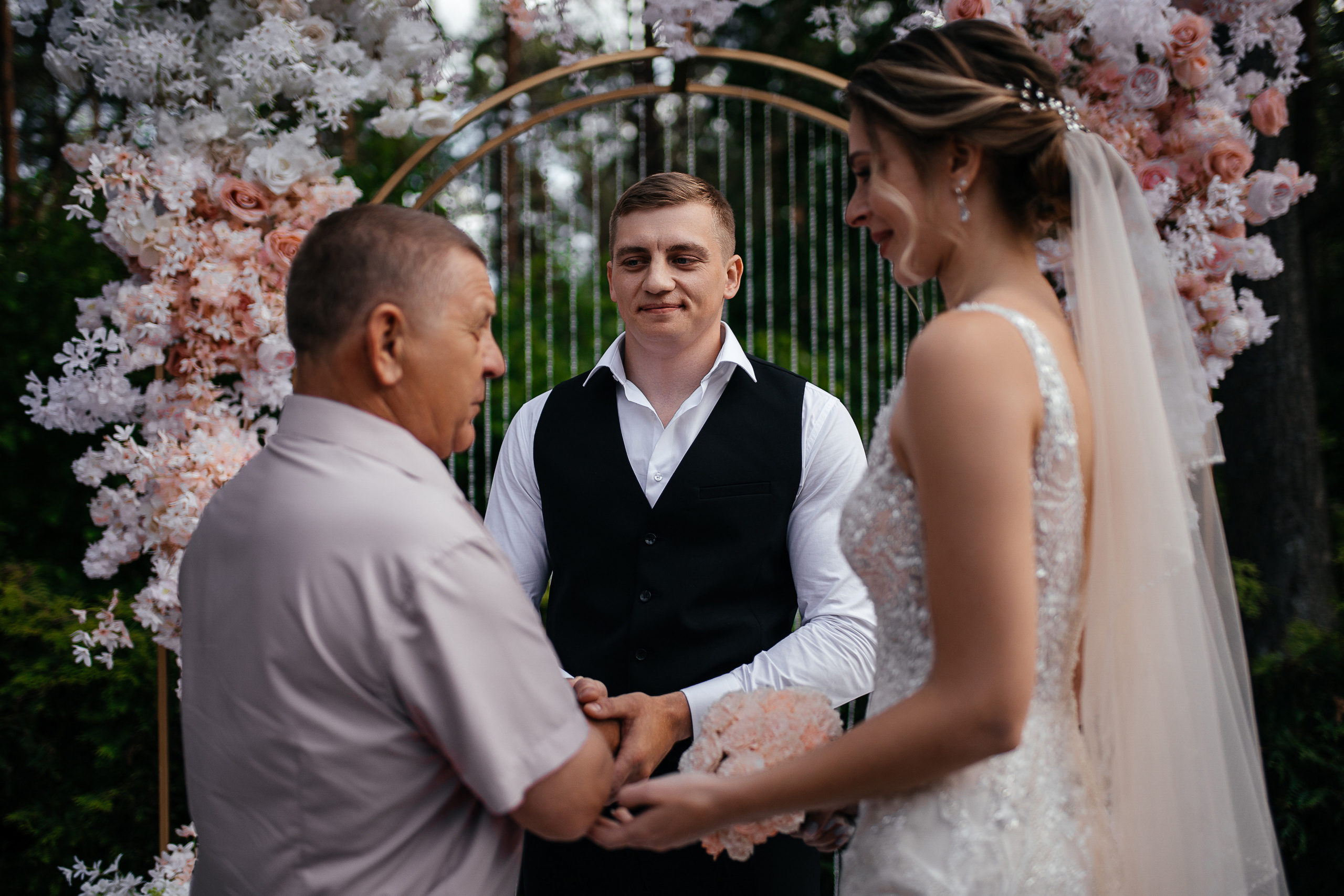 Ксения и Артём. Свадебный фотограф Александр Савченко Смоленск