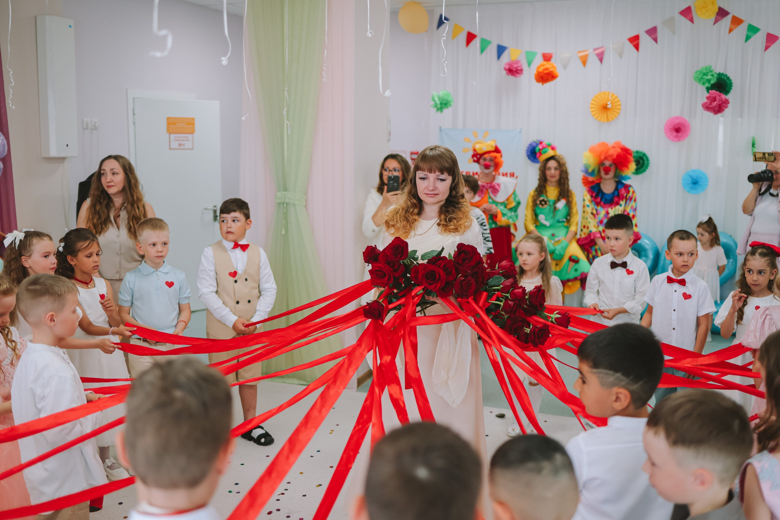 Выпускной репортаж. Семейный фотограф Тюмень, фотограф на роды Салмина Мария
