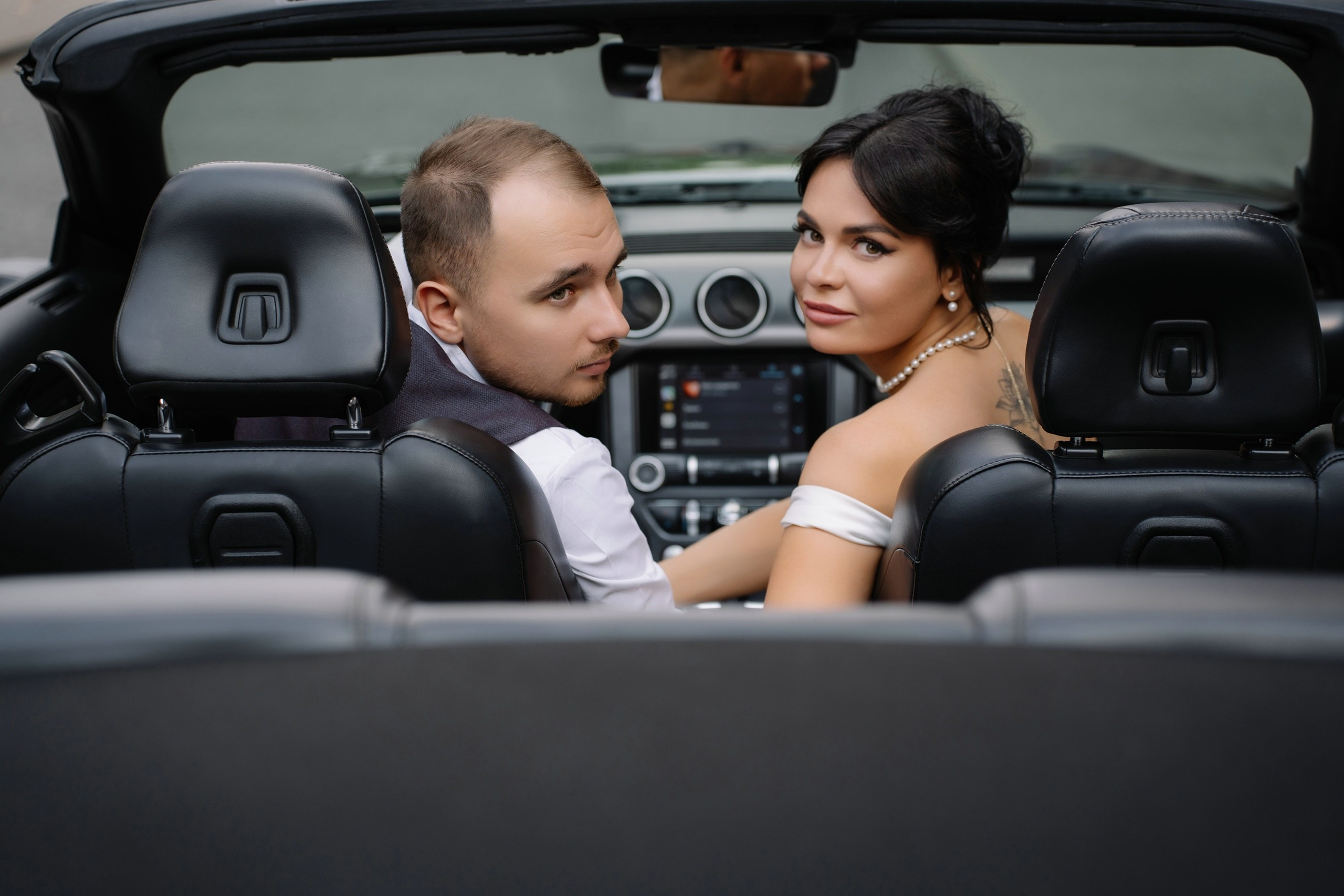 Свадебная фотосессия с кабриолетом. Свадебный и семейный фотограф в Москве Светлана Зоткина