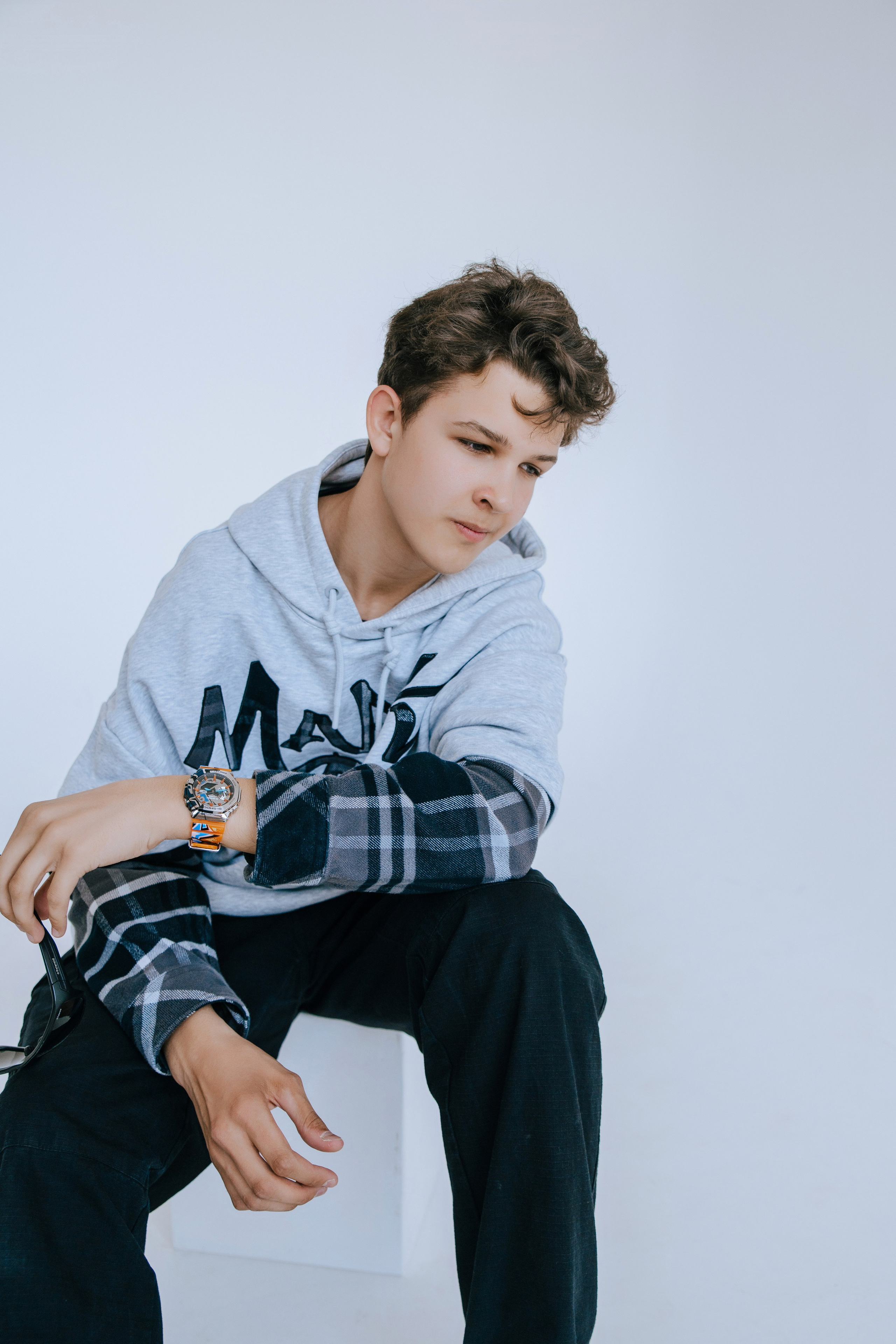 Гимназия им. Сайбеля — Выпуск 2024, 9 класс. Фотограф Ярмишко Дарья. Выпускные фотокниги