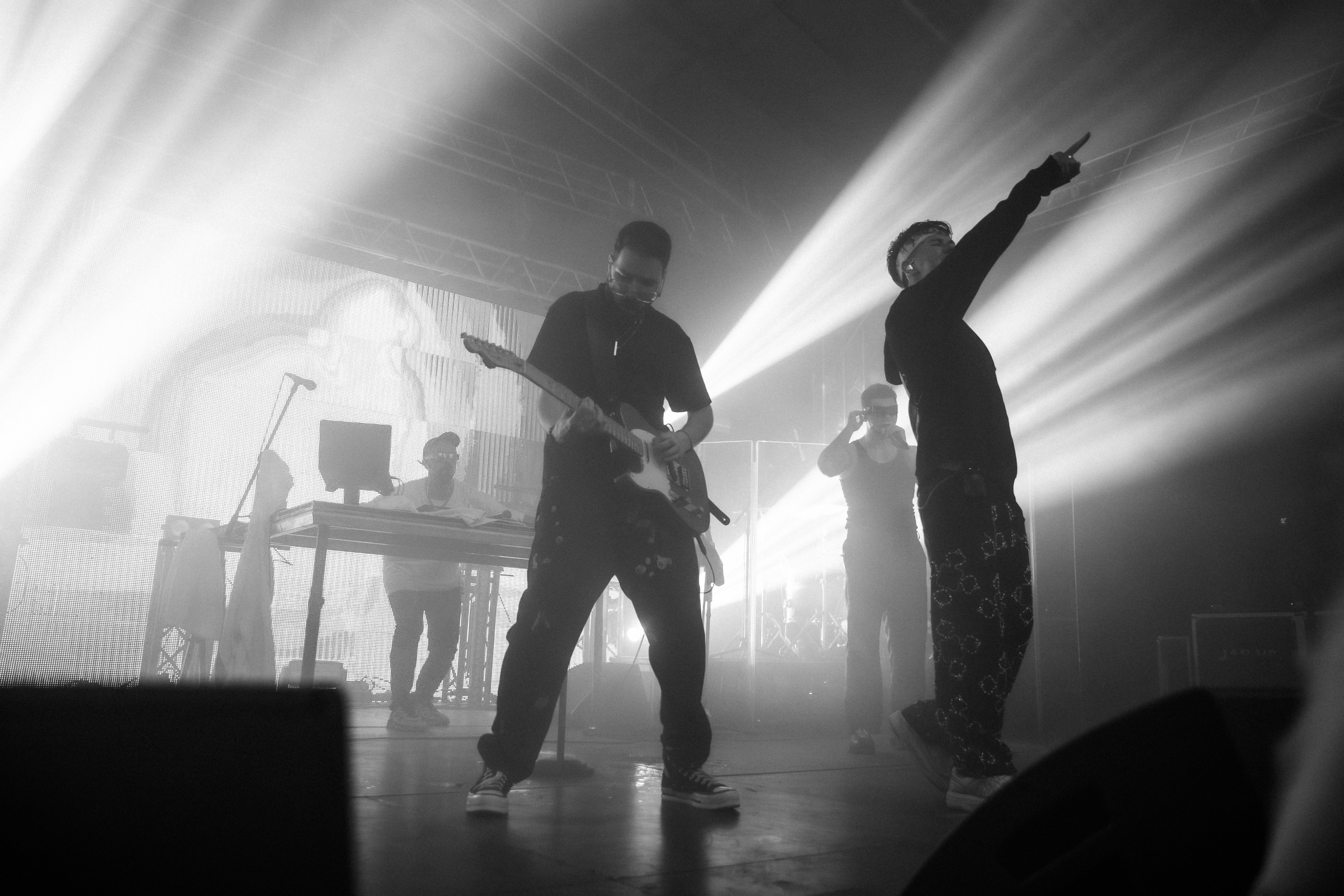 Фотоотчёт и репортаж с концерта группы GAYAZOV$ BROTHER$. Красильников Евгений — профессиональный фотограф в Ростове-на-Дону