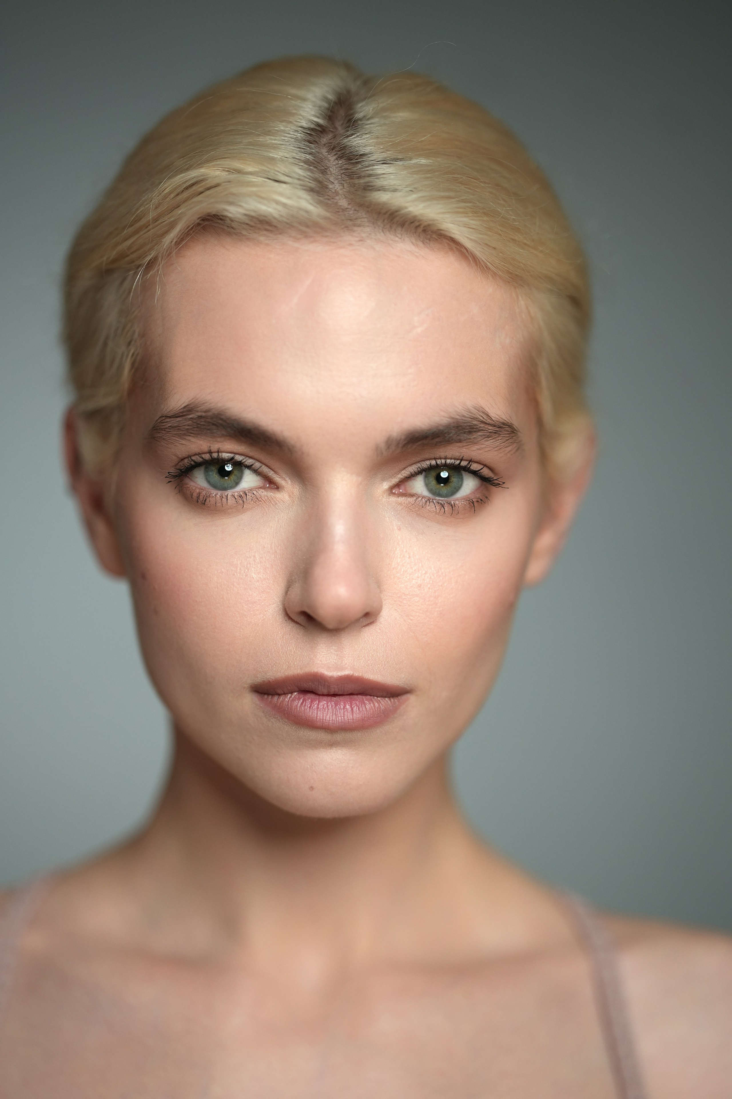 Актриса Юлия Гнедчик. Портретная съемка в Москве, студийный фотограф Игорь Фомин