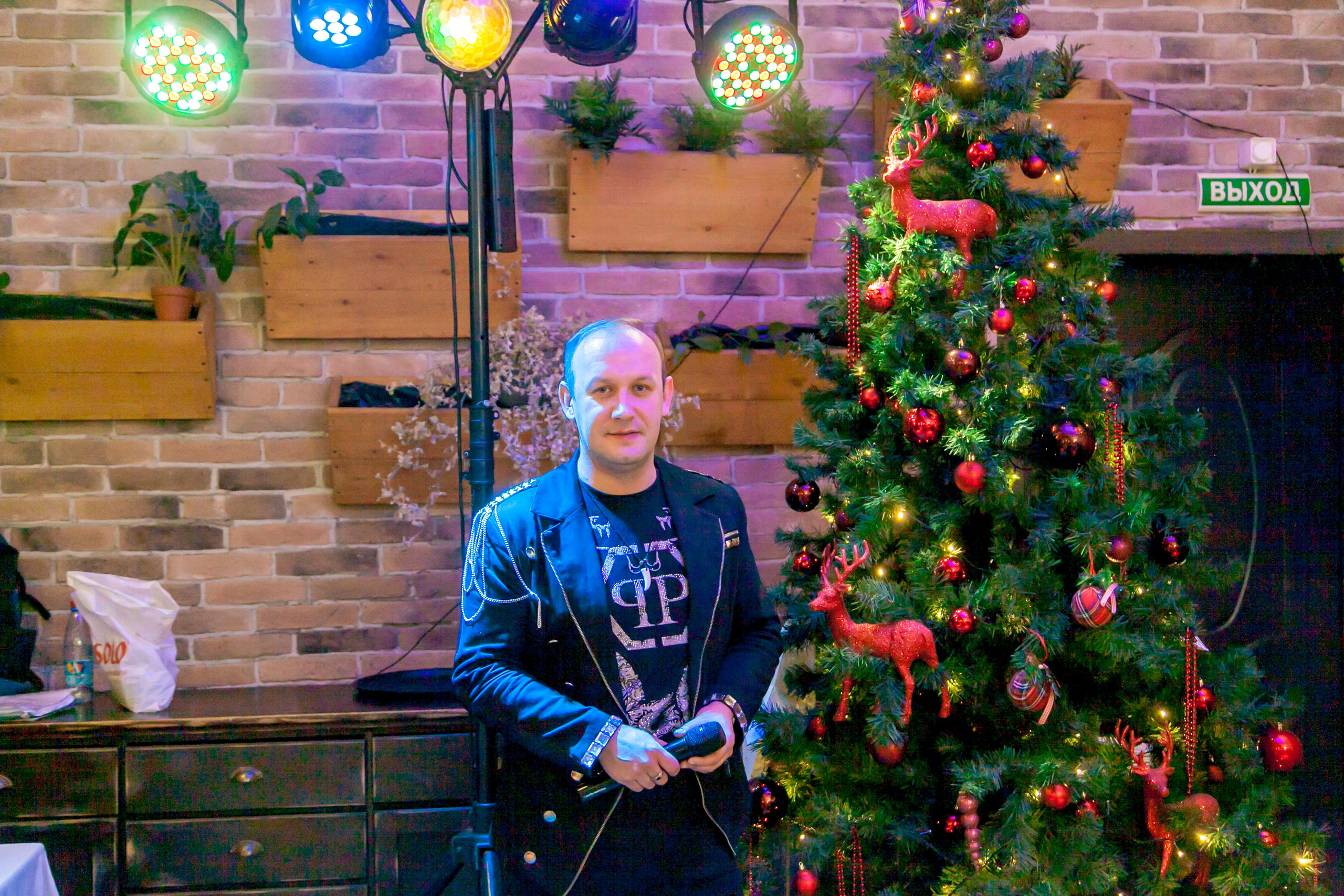 Поющий ведущий Сергей Голубев. Ведущий, Тамада, DJ, фото в Перми. Хорошее настроение