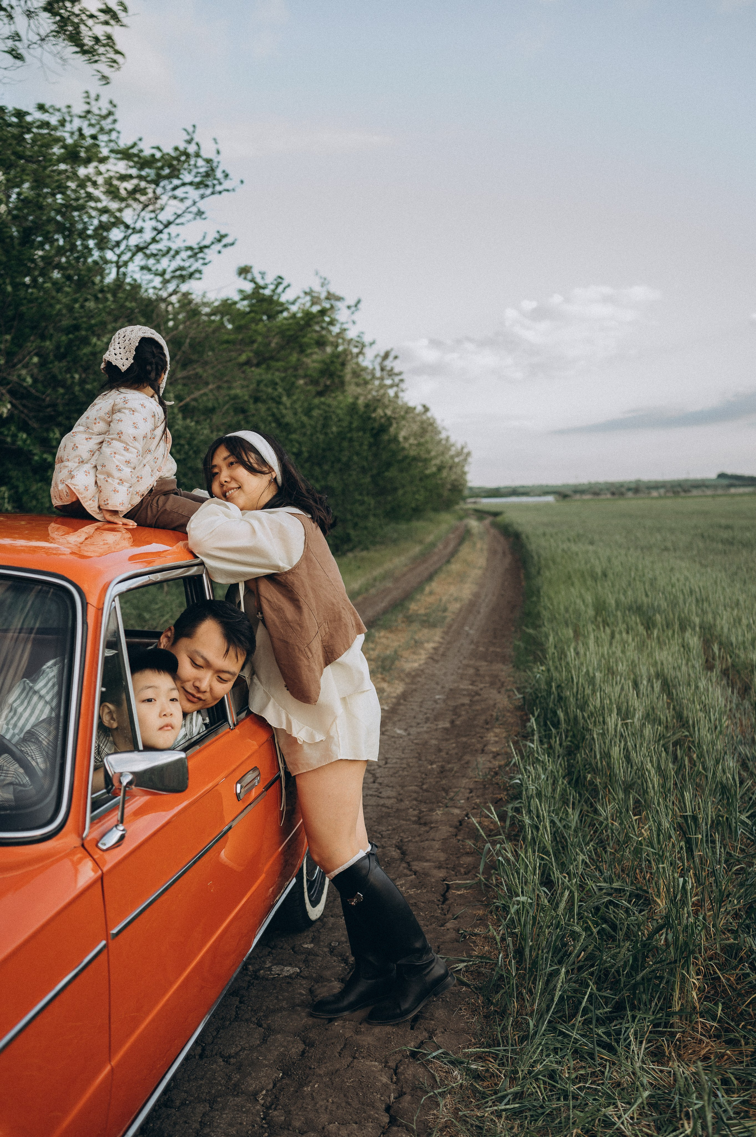 Семейная фотосессия с авто. Семейный фотограф Ростов-на-Дону Татьяна Соколова