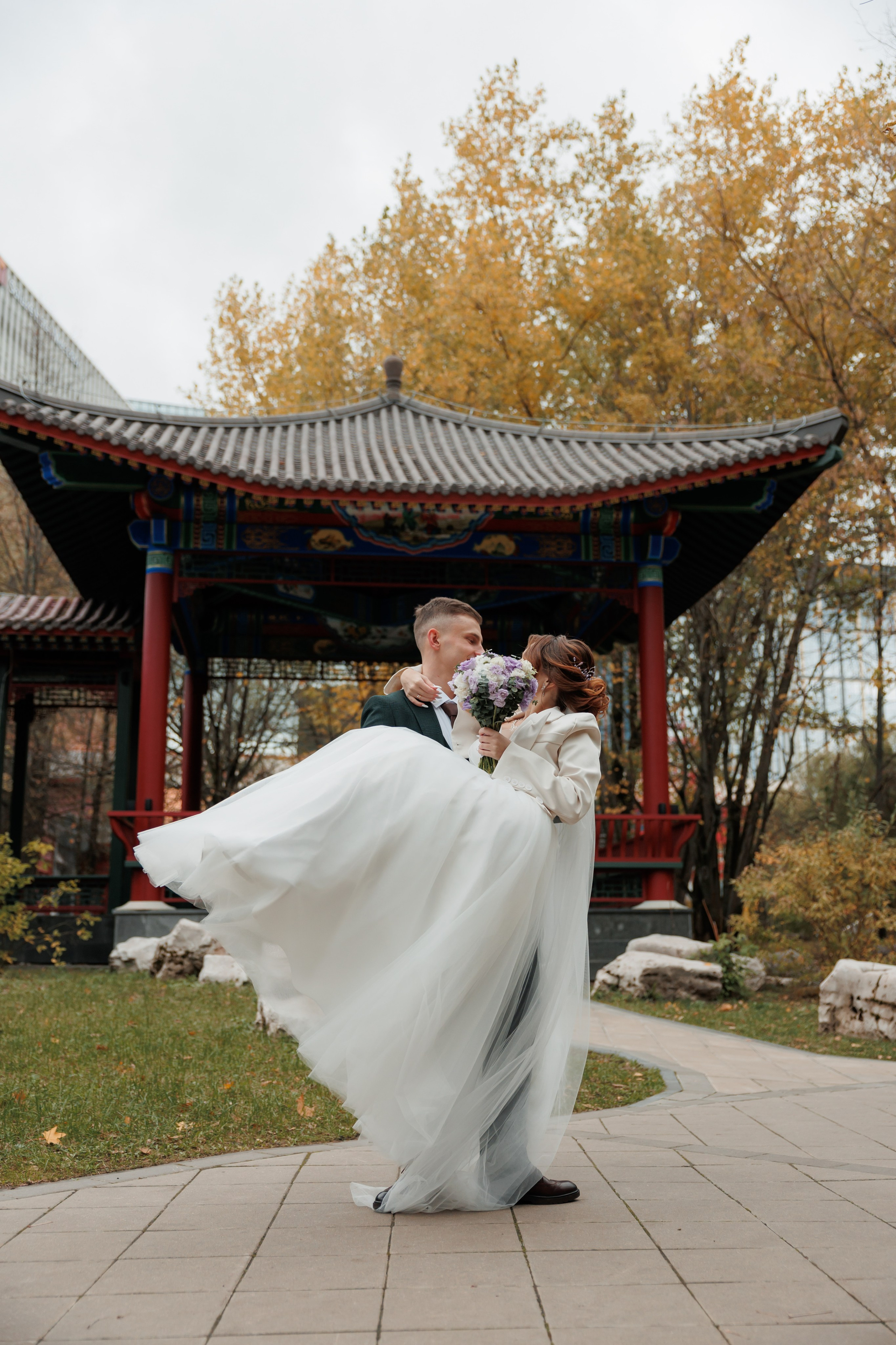 Константин и Дарья, ЗАГС ВДНХ, отель Soluxe, ресторан «Антик». Свадебный и репортажный фотограф (Москва, Королев и другие)