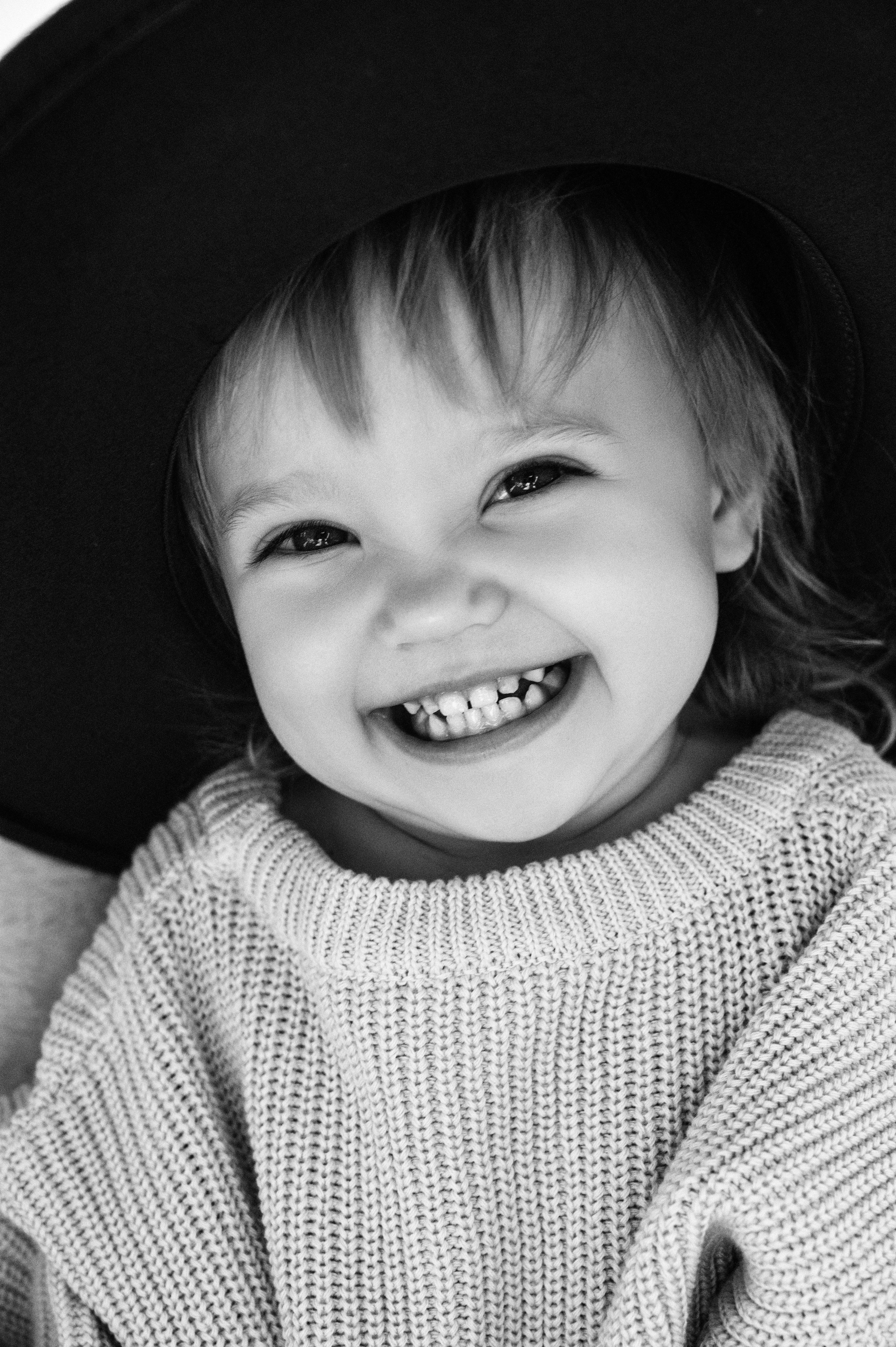 Семейная фотосессия. Профессиональный фотограф беременности в СПБ. Стильные фотосессии беременности в стиле минимализм и классическая фотография