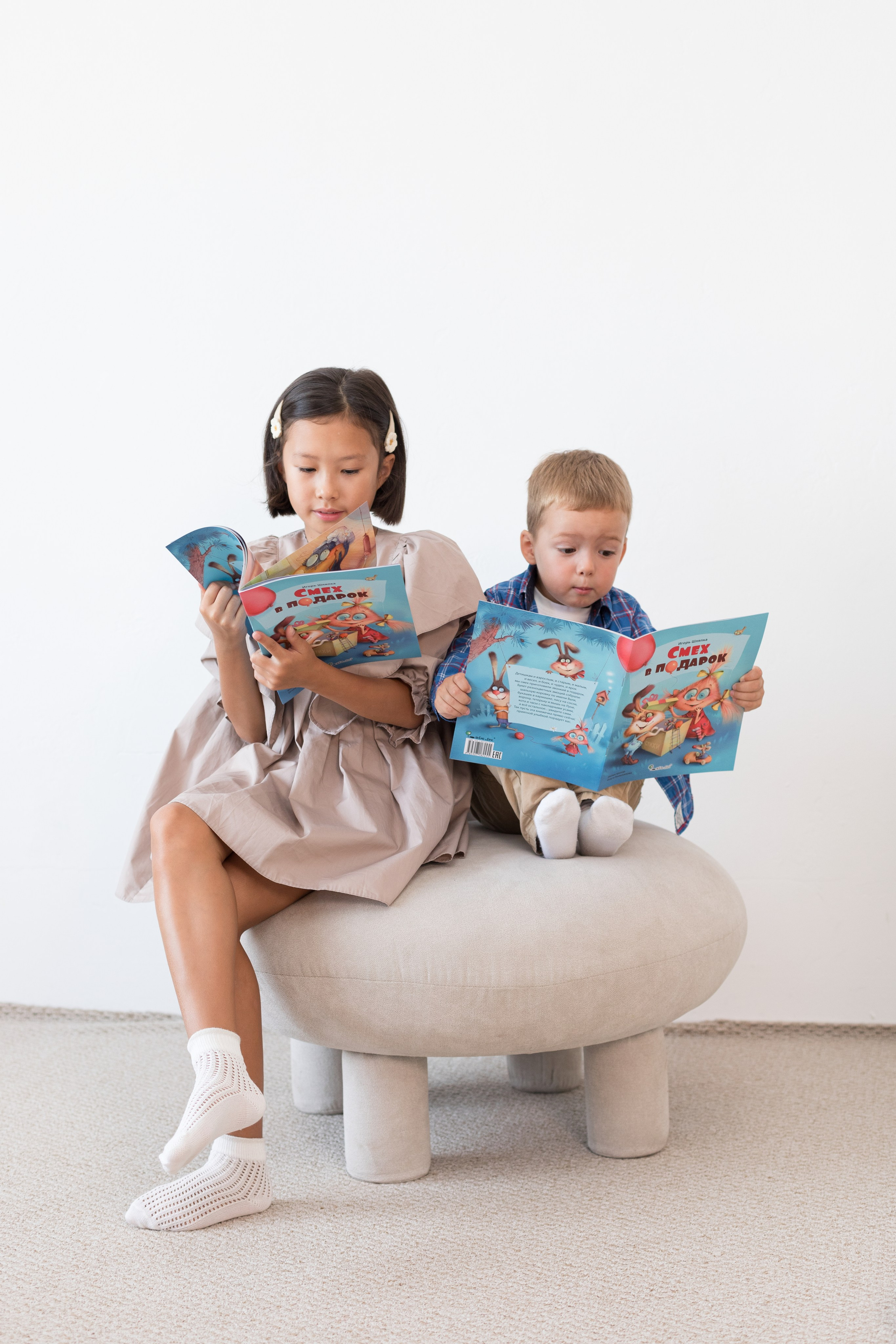 Студийная съемка контента для детского книжного издательства. Детский и контент фотограф Надя Волкова Санкт-Петербург
