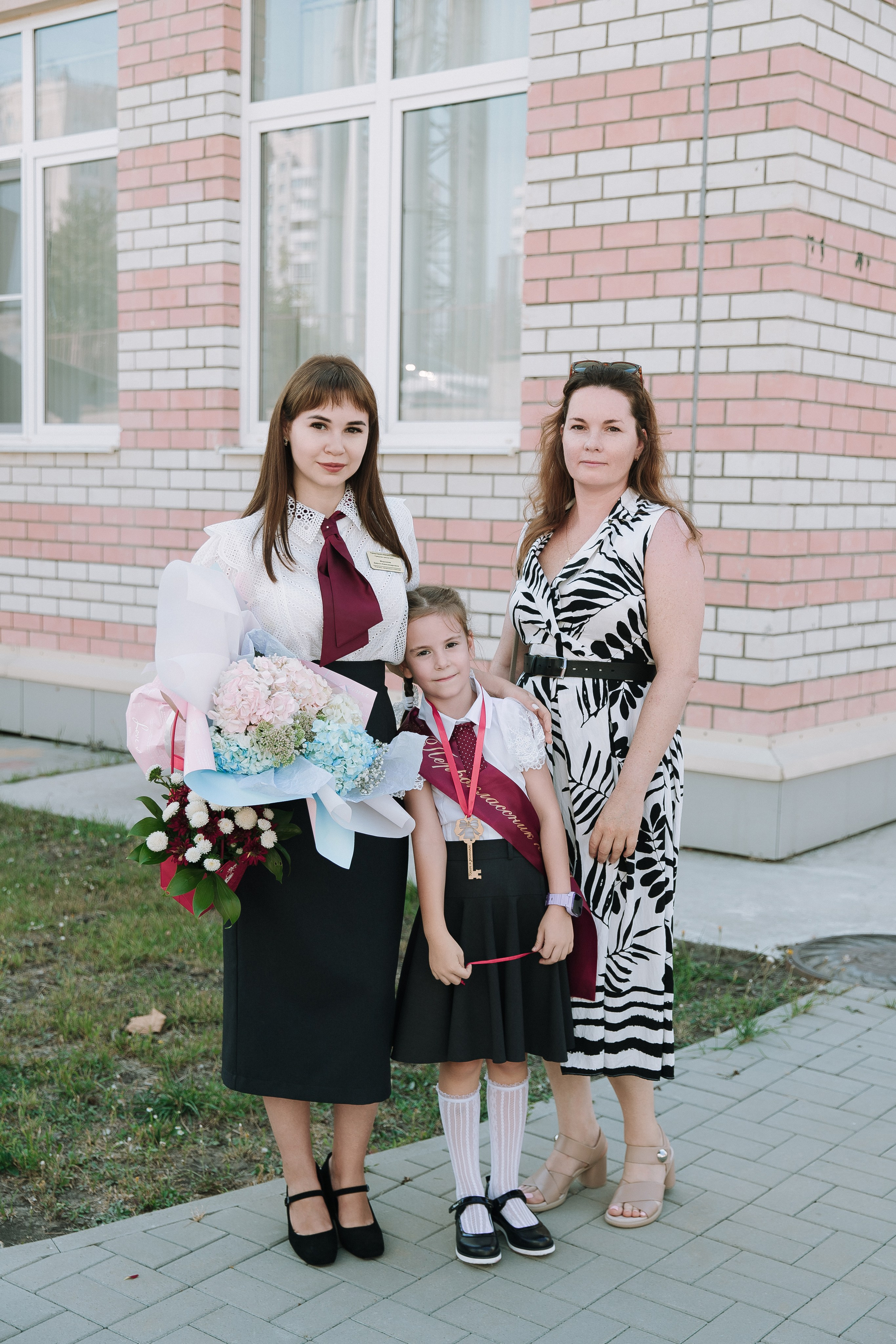 1 класс 11 школа. Выпускные альбомы Натальи Бутко: Новороссийск, Анапа, Геленджик