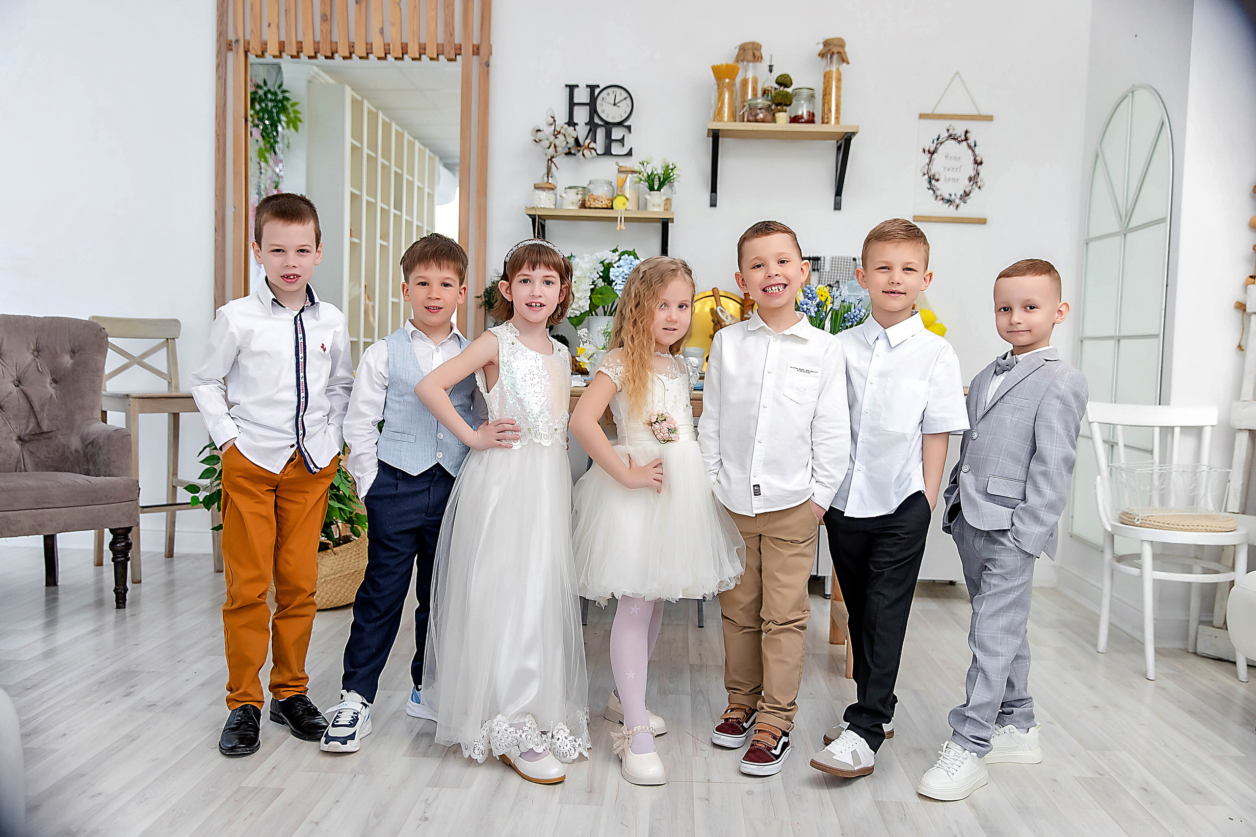 Выпускные (школьные) альбомы (книги) в Ростове-на-Дону. Современные Выпускные Альбомы в Ростове-на-Дону