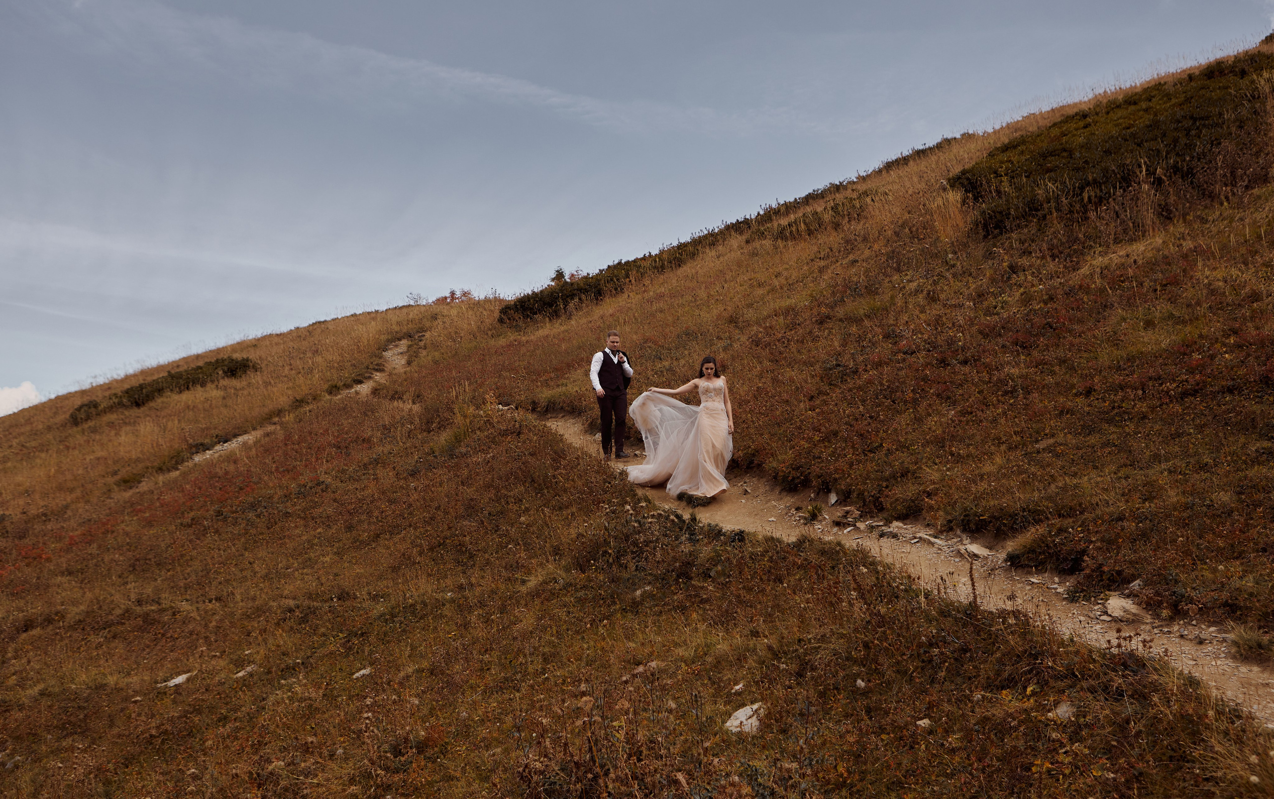 Свадебная фотосессия в горах. Свадебный и семейный фотограф в Сочи-Красной поляне Ларионова Анна