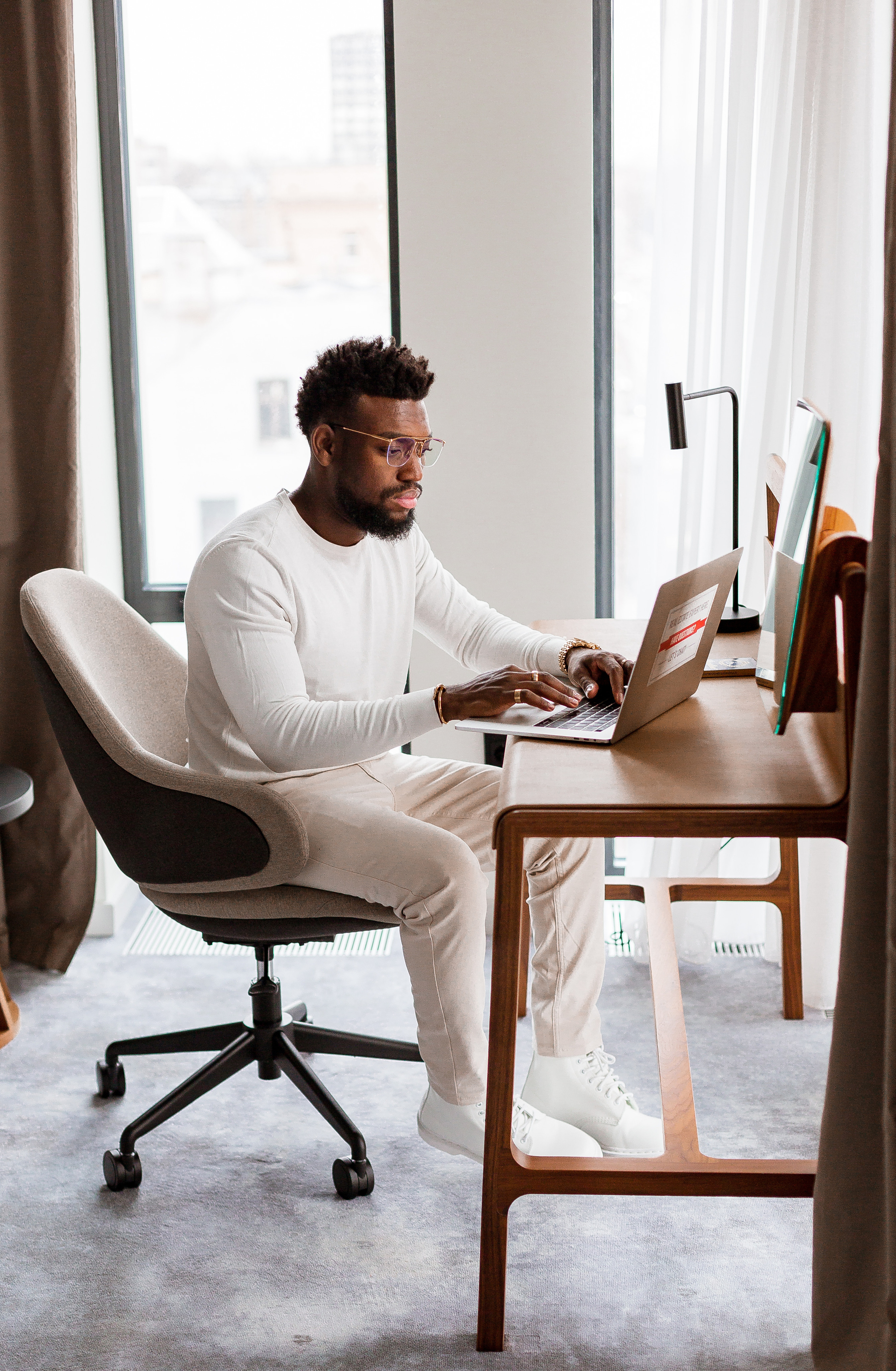 Widny Aleksandre, риелтор. Бренд съемка для социальных сетей инстаграм фотограф Москва